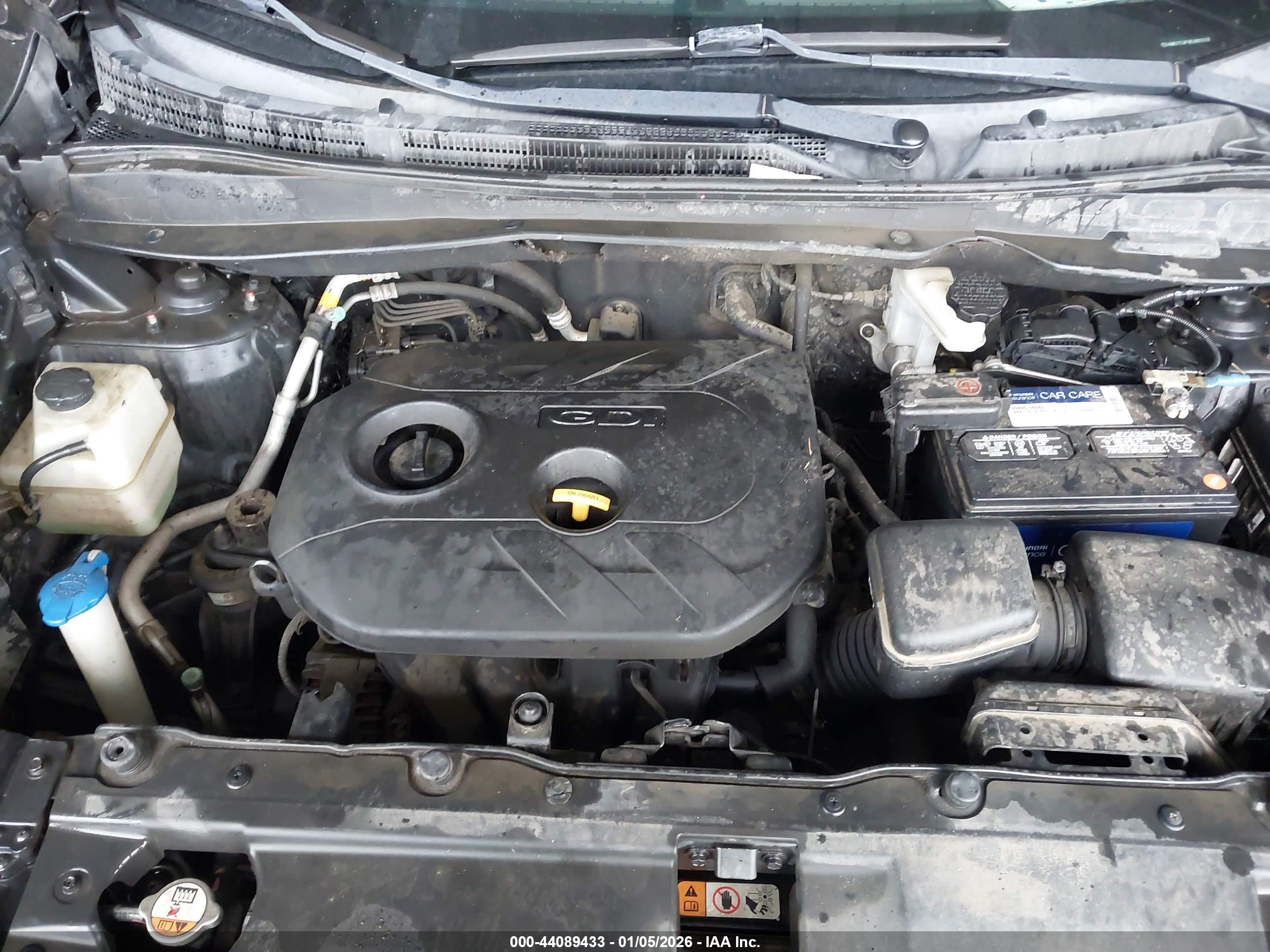 HYUNDAI TUCSON image 10