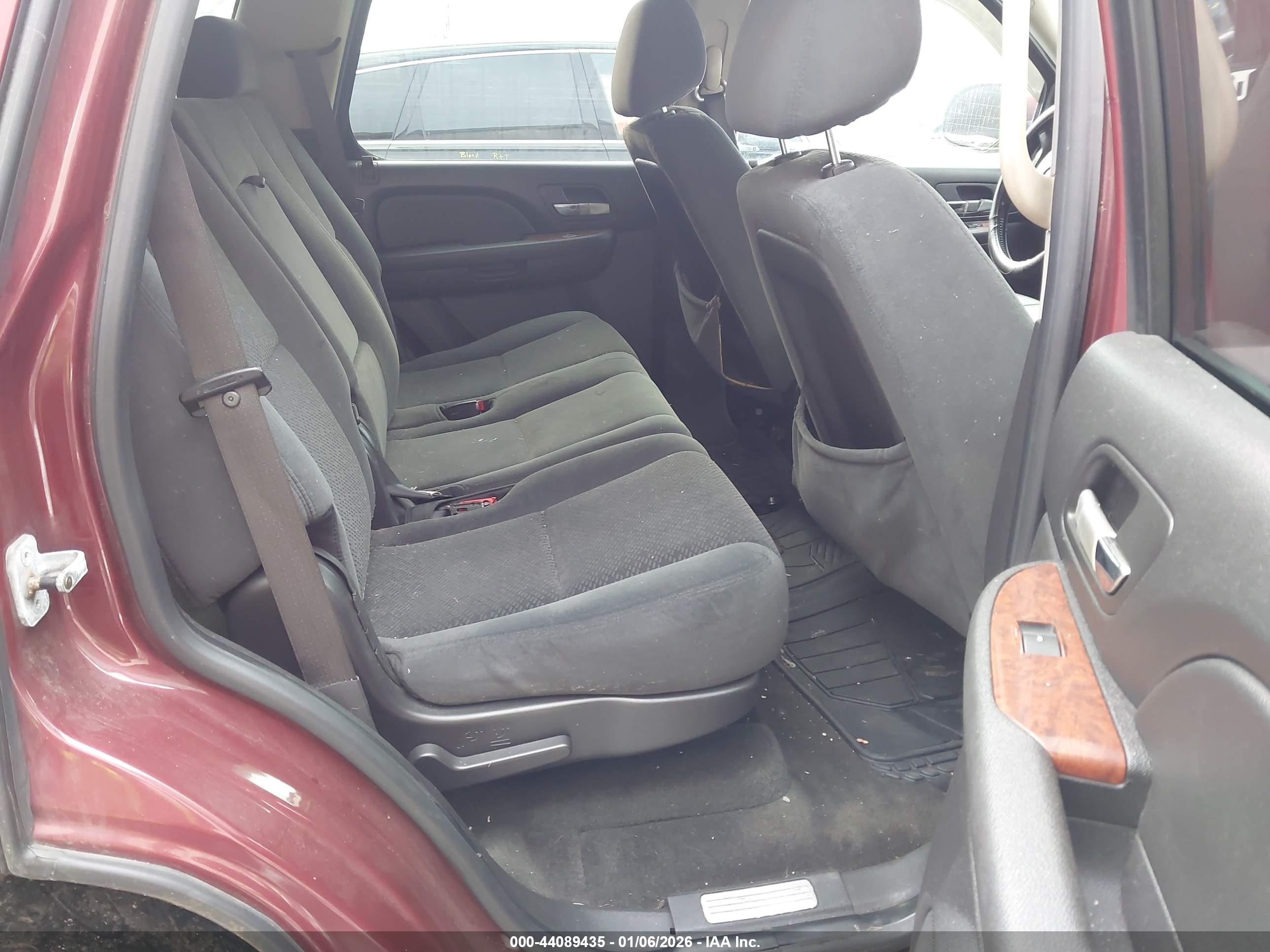 CHEVROLET TAHOE image 8