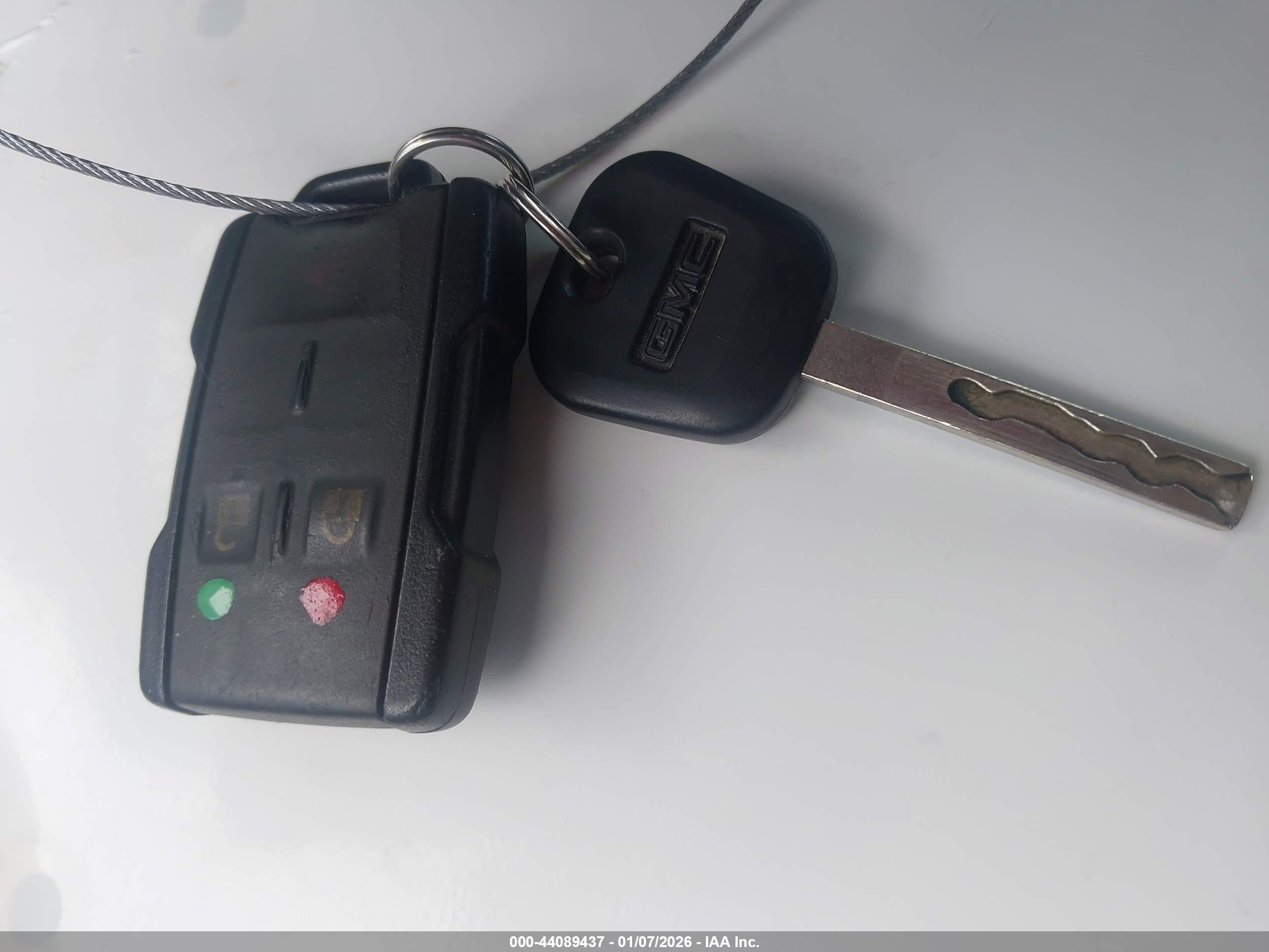 GMC SIERRA image 11