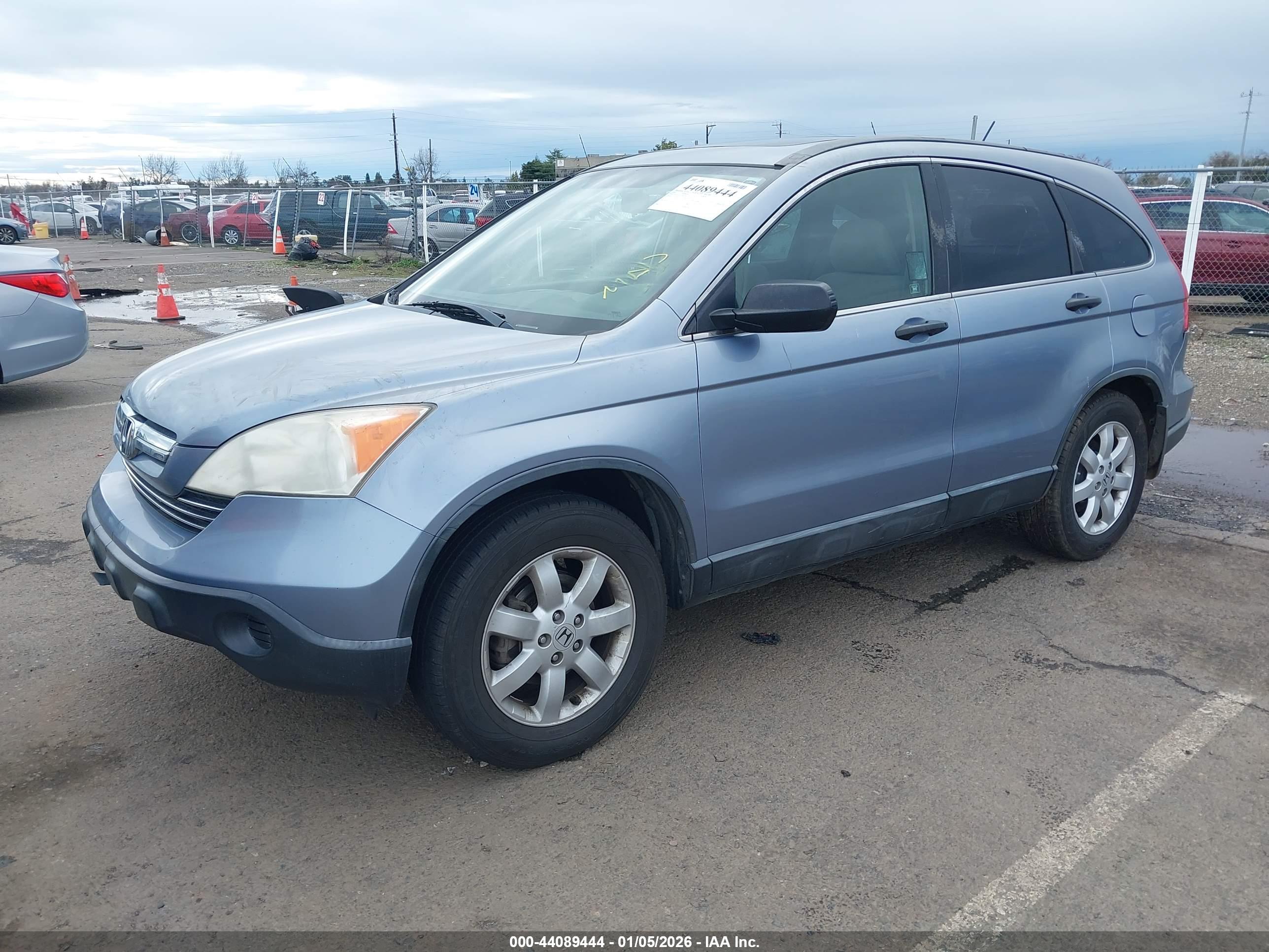 HONDA CR-V image 2