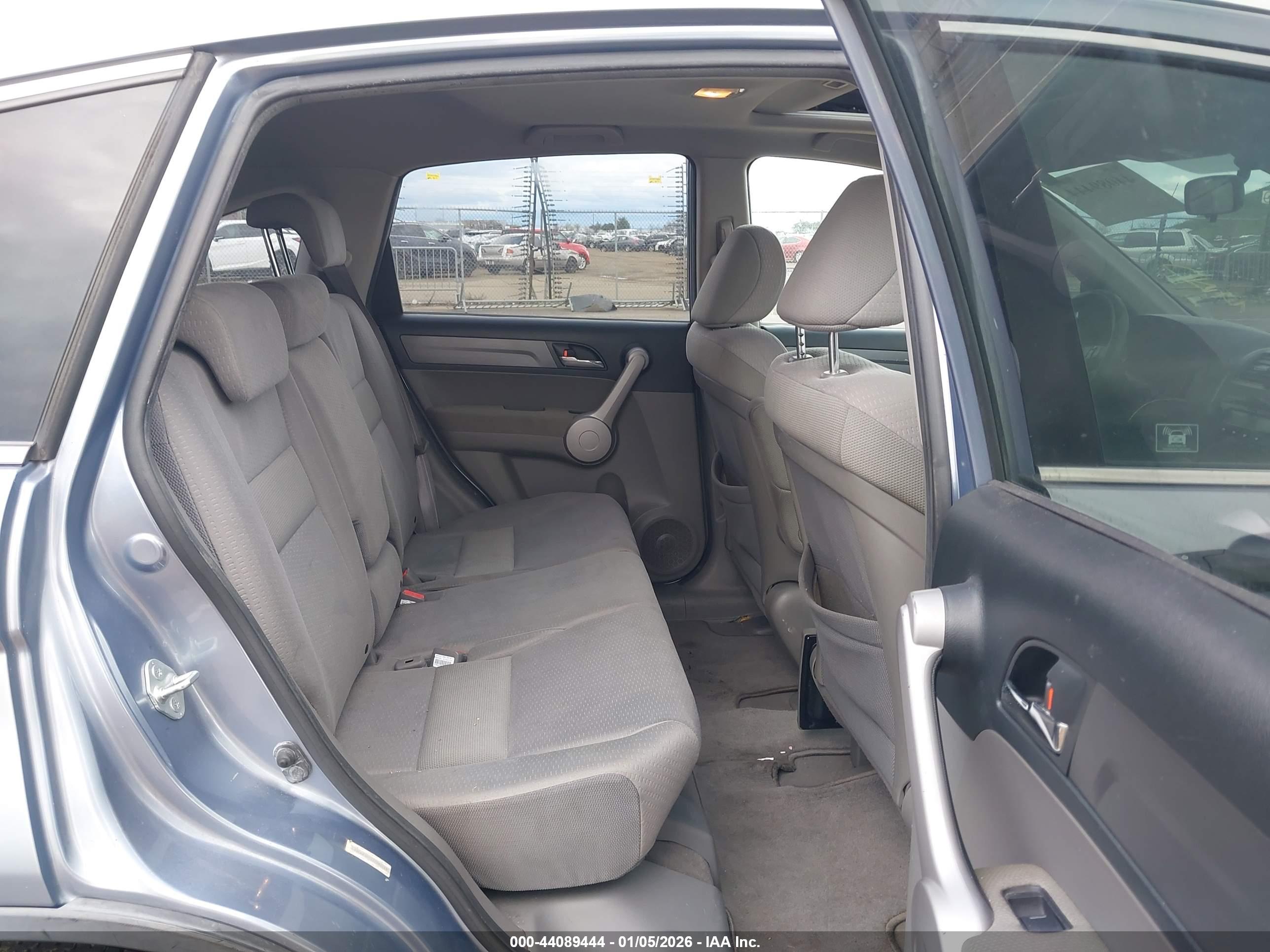 HONDA CR-V image 8