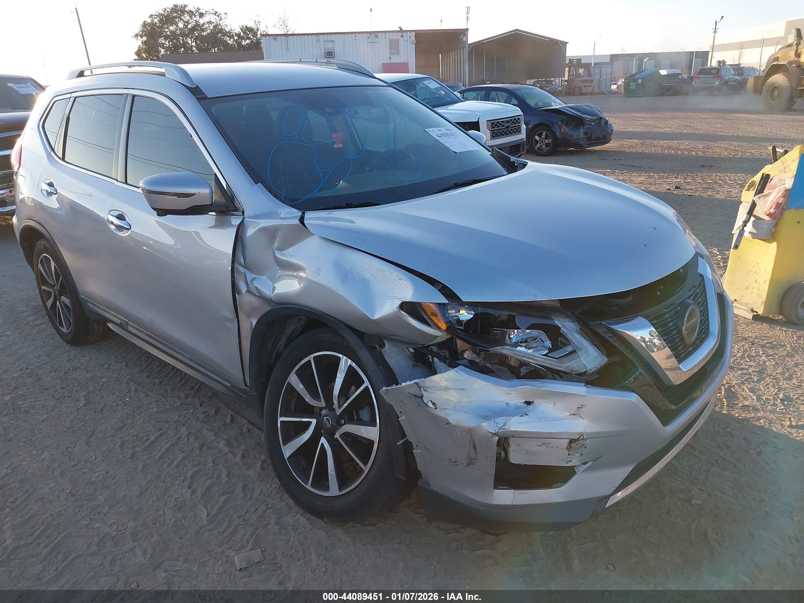 NISSAN ROGUE image 6