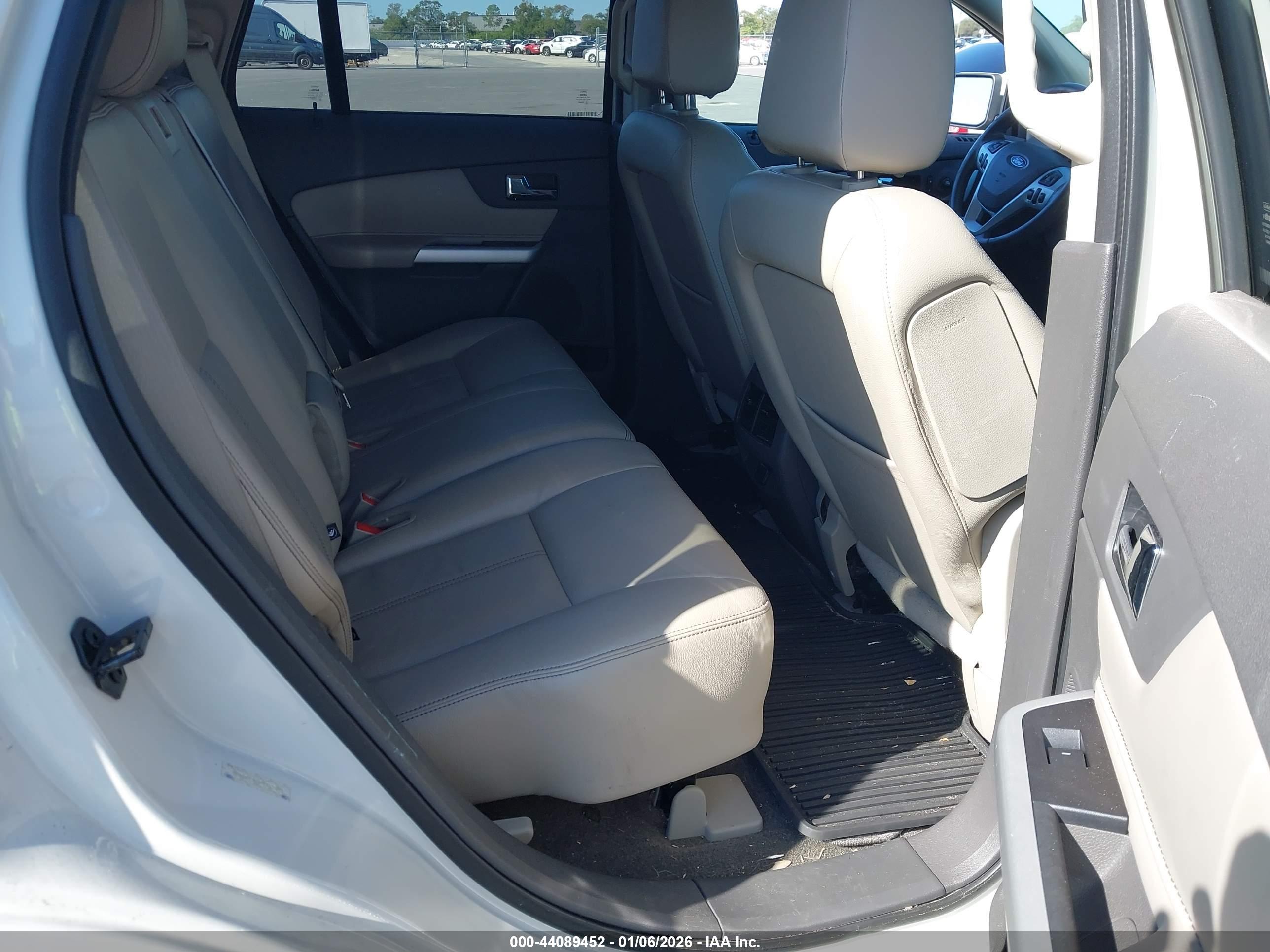 FORD EDGE image 8