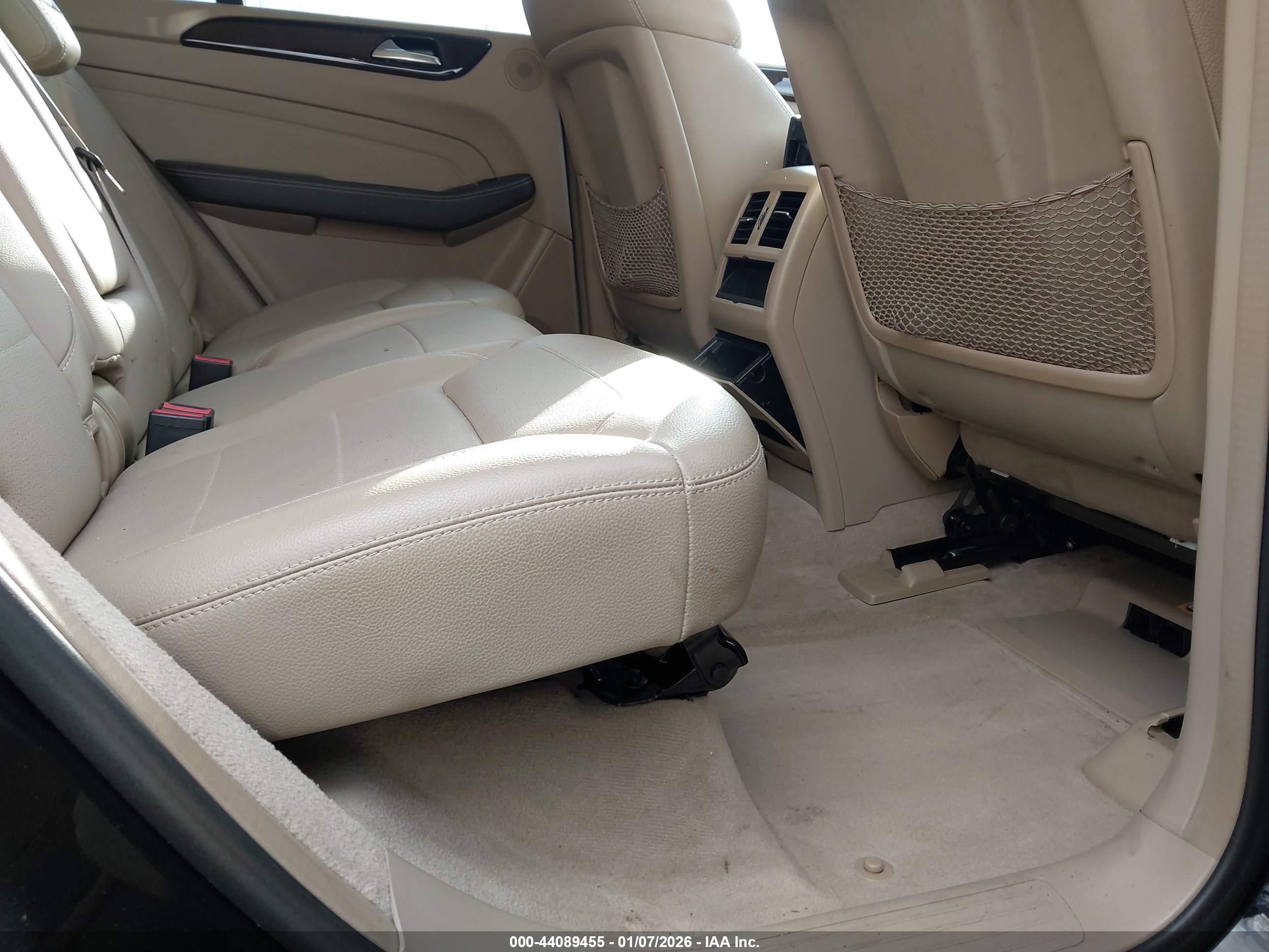 MERCEDES-BENZ ML image 8