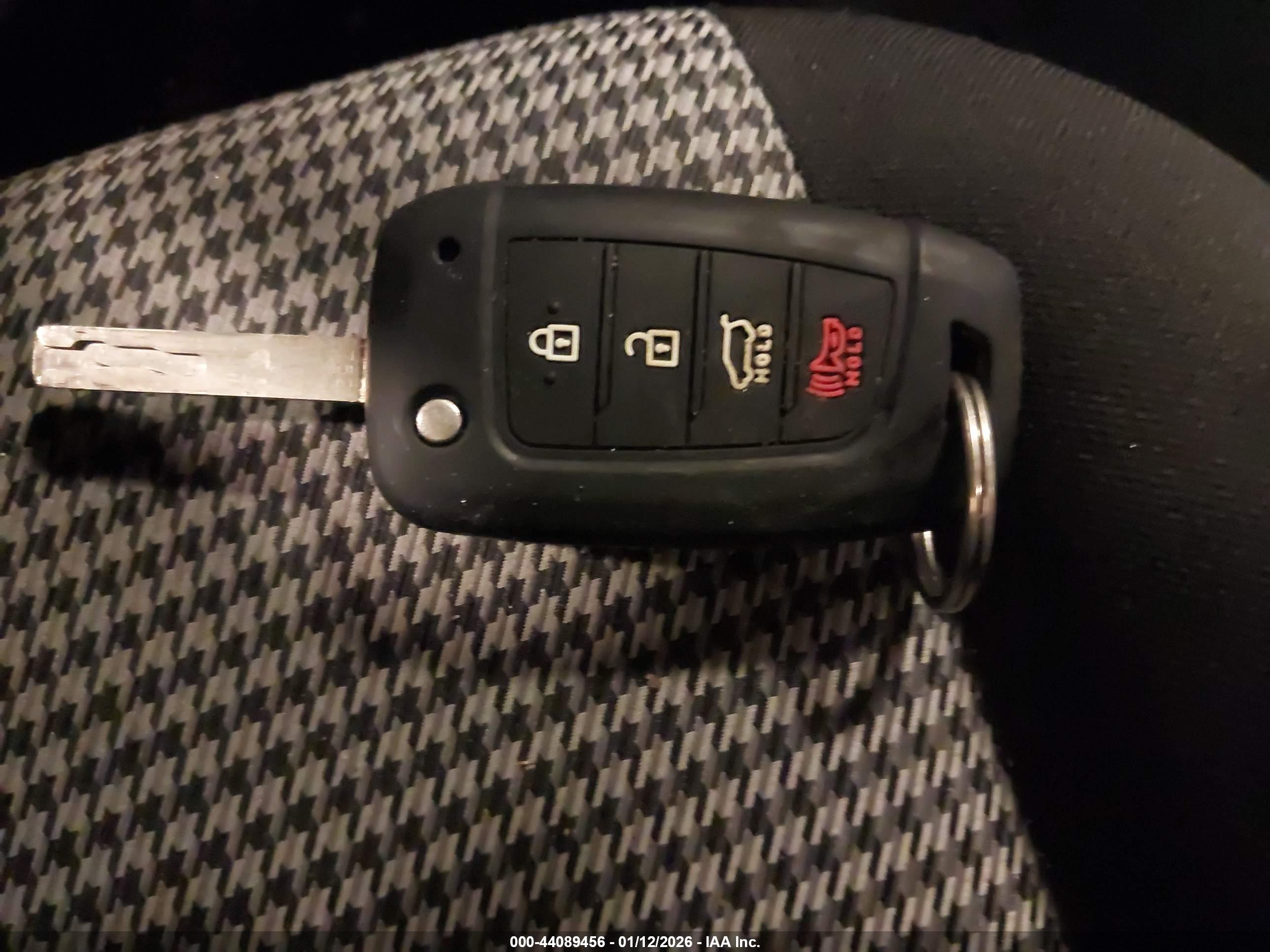 HYUNDAI KONA image 11