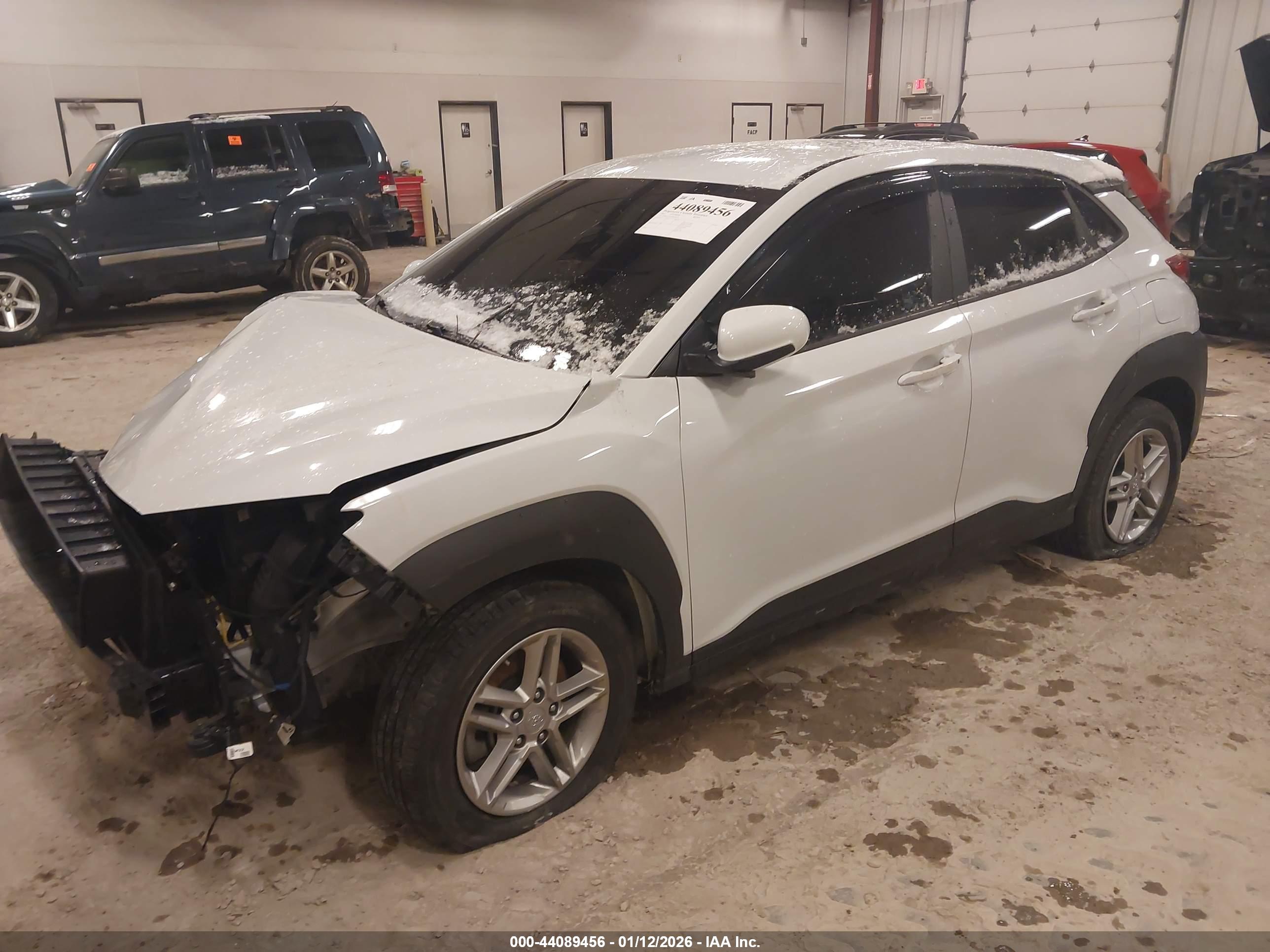 HYUNDAI KONA image 2
