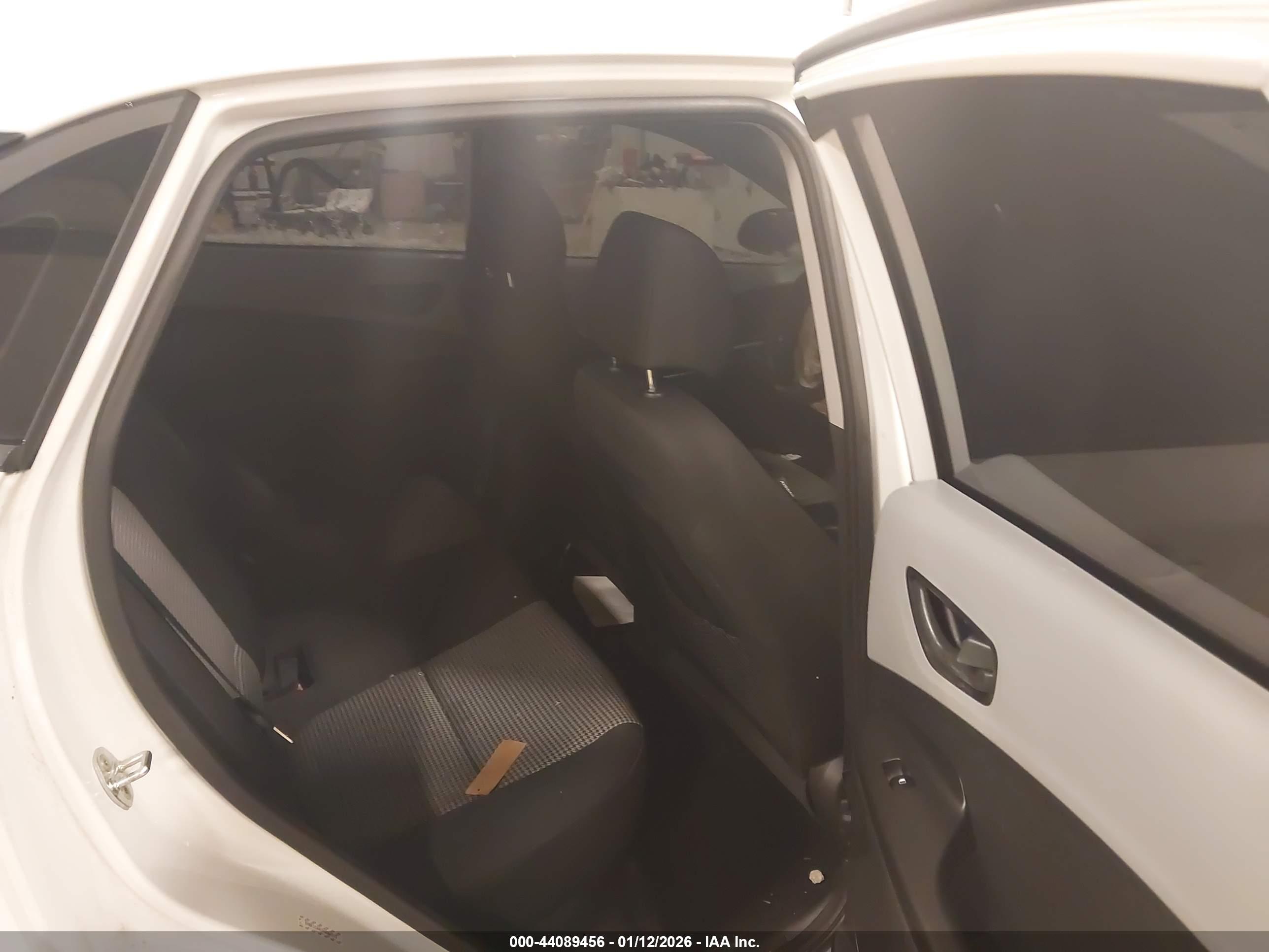 HYUNDAI KONA image 8