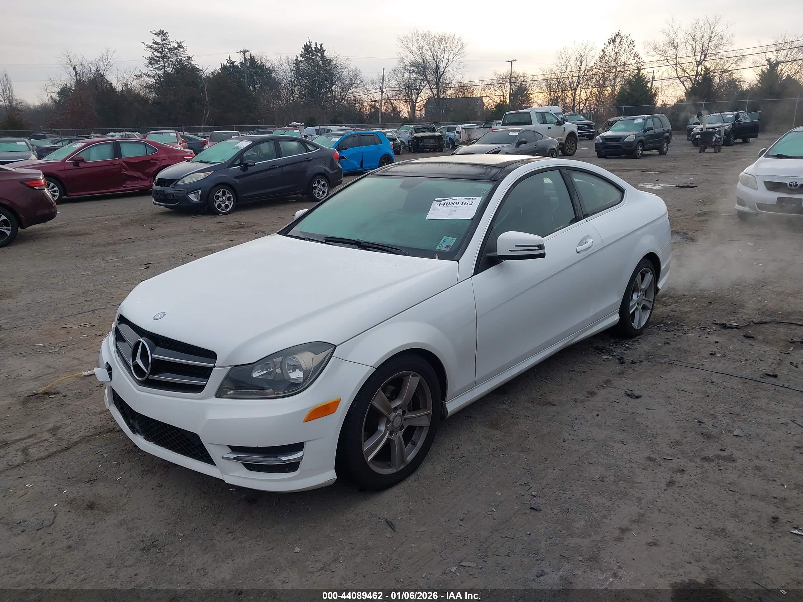 MERCEDES-BENZ C image 2