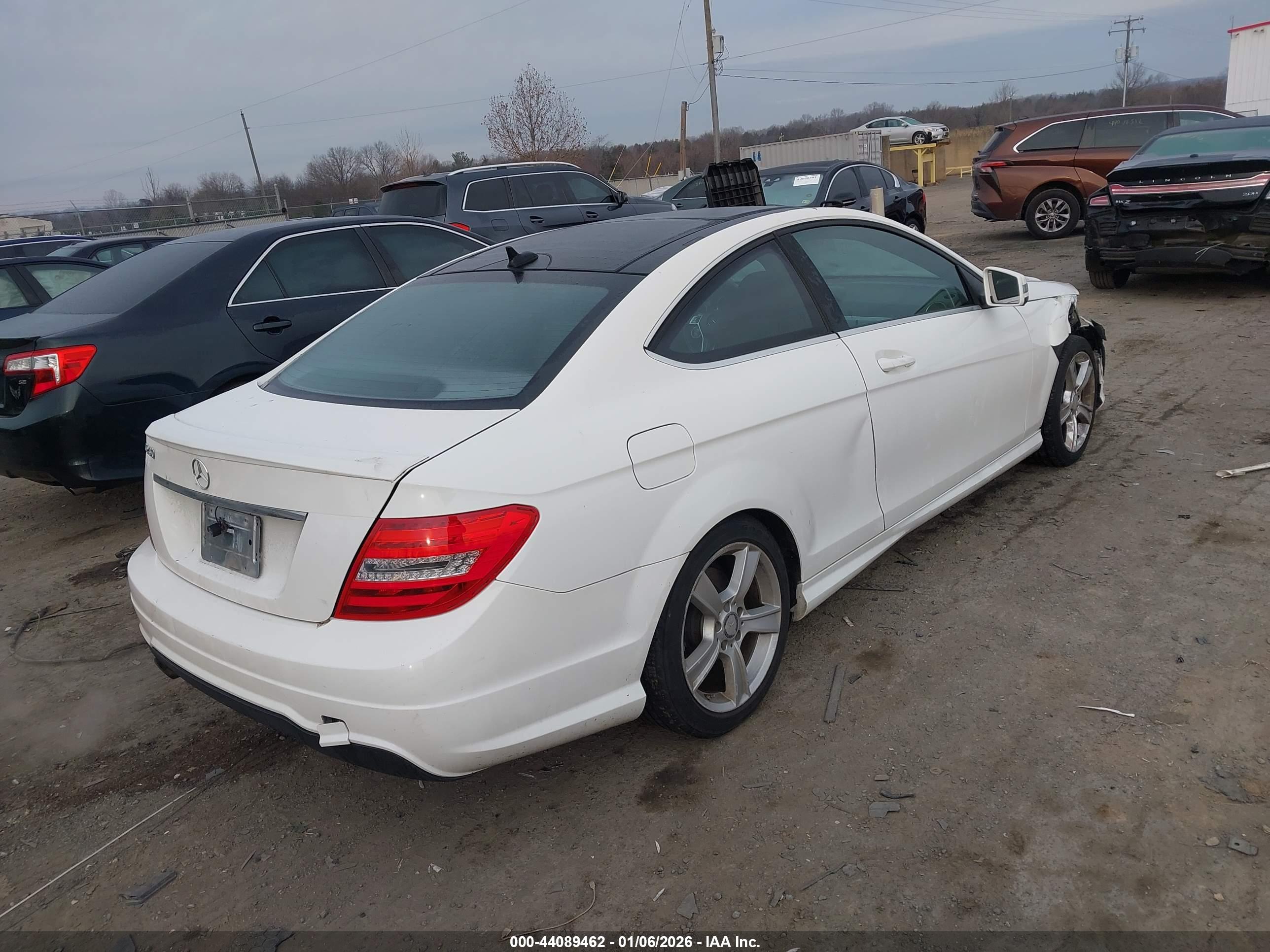 MERCEDES-BENZ C image 4
