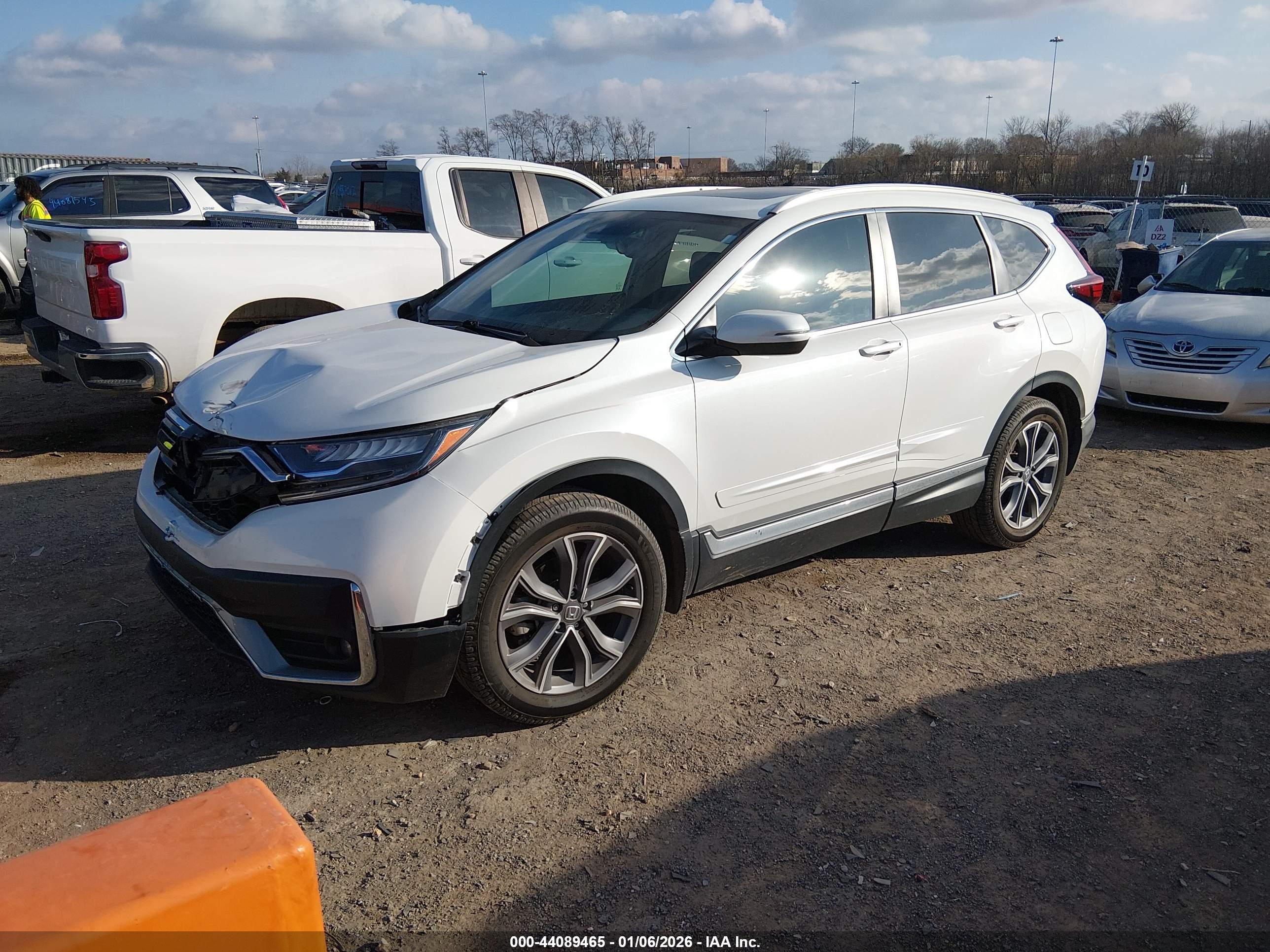HONDA CR-V image 2