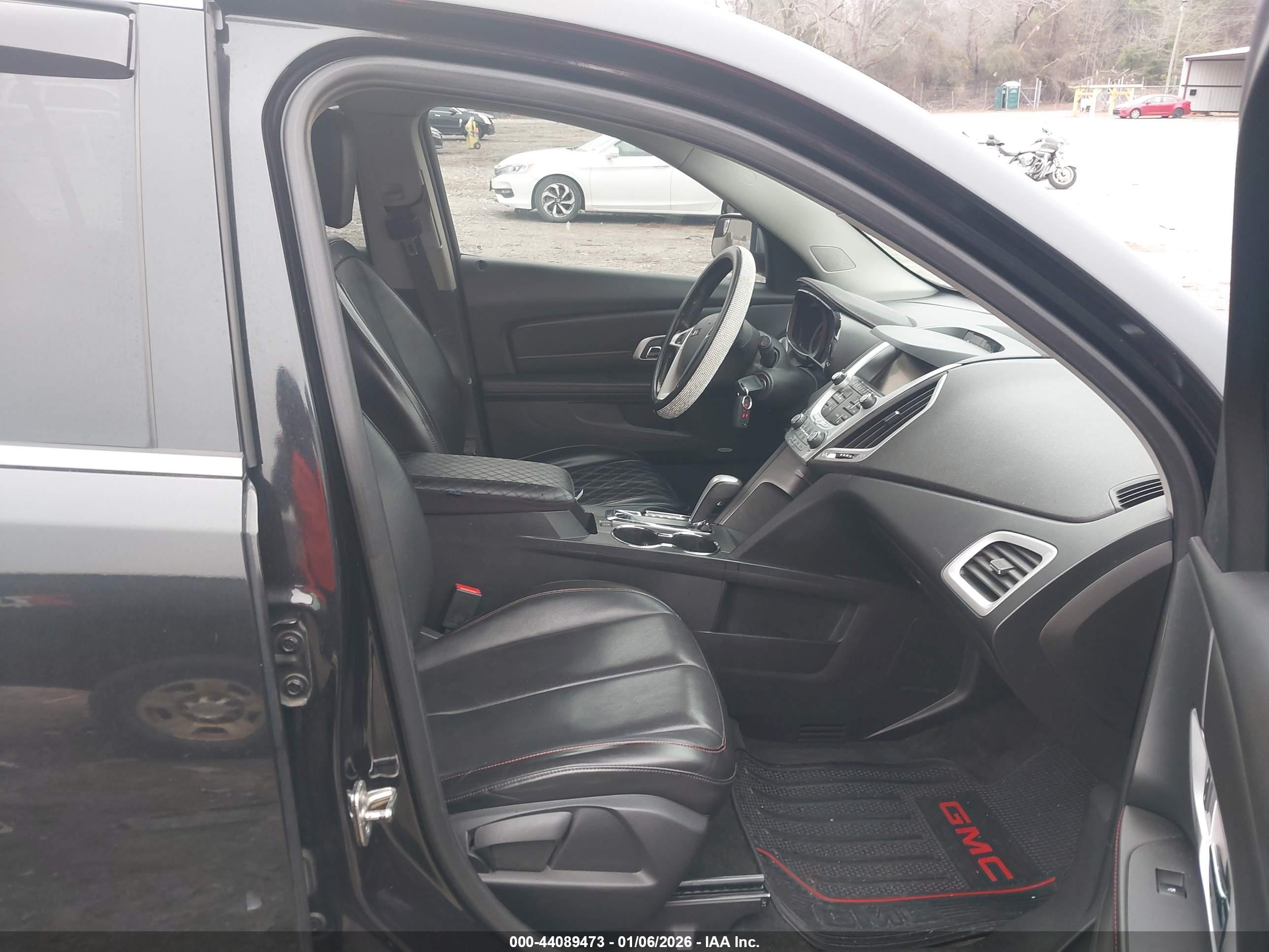 GMC TERRAIN image 5