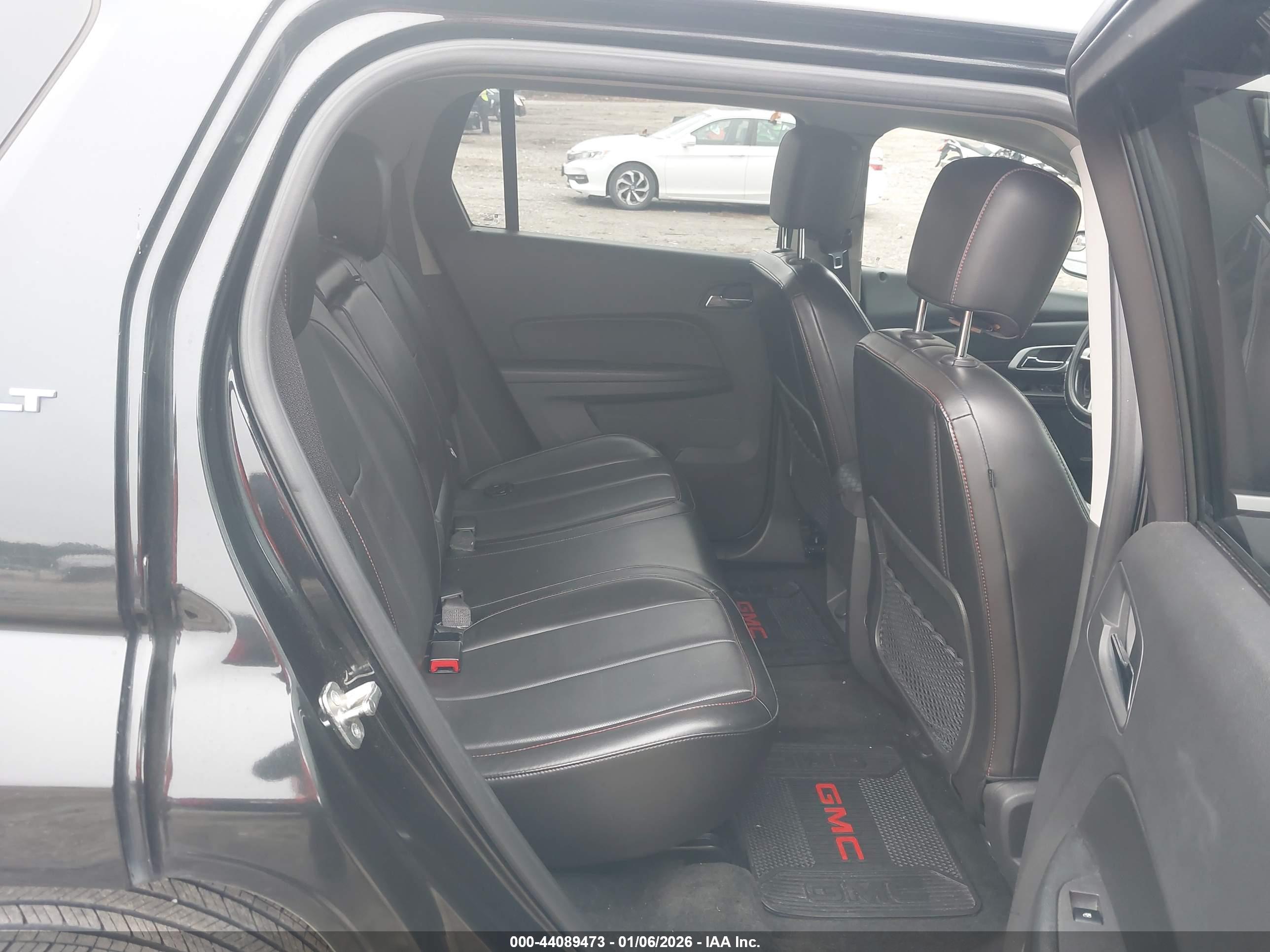GMC TERRAIN image 8