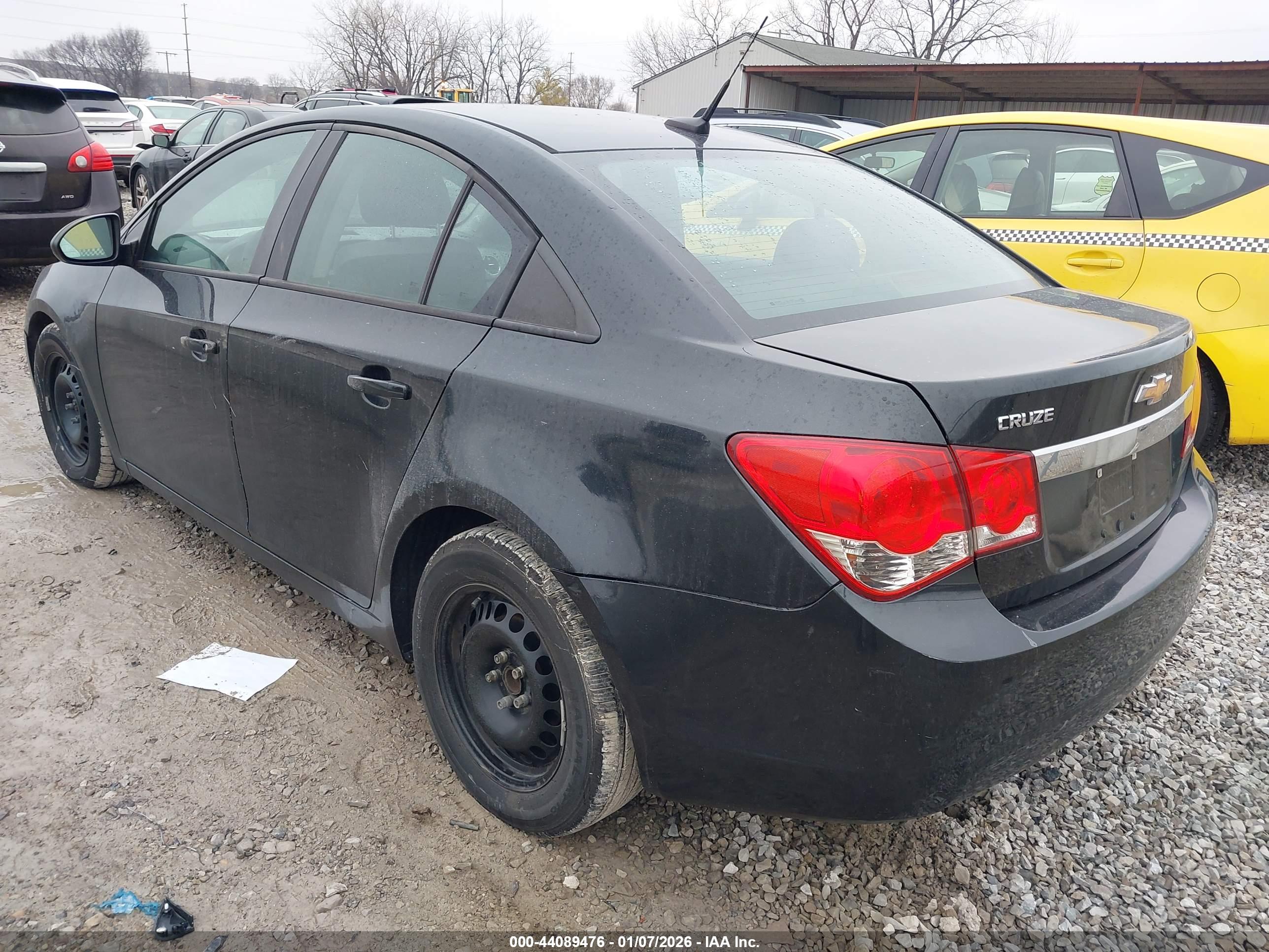 CHEVROLET CRUZE image 3