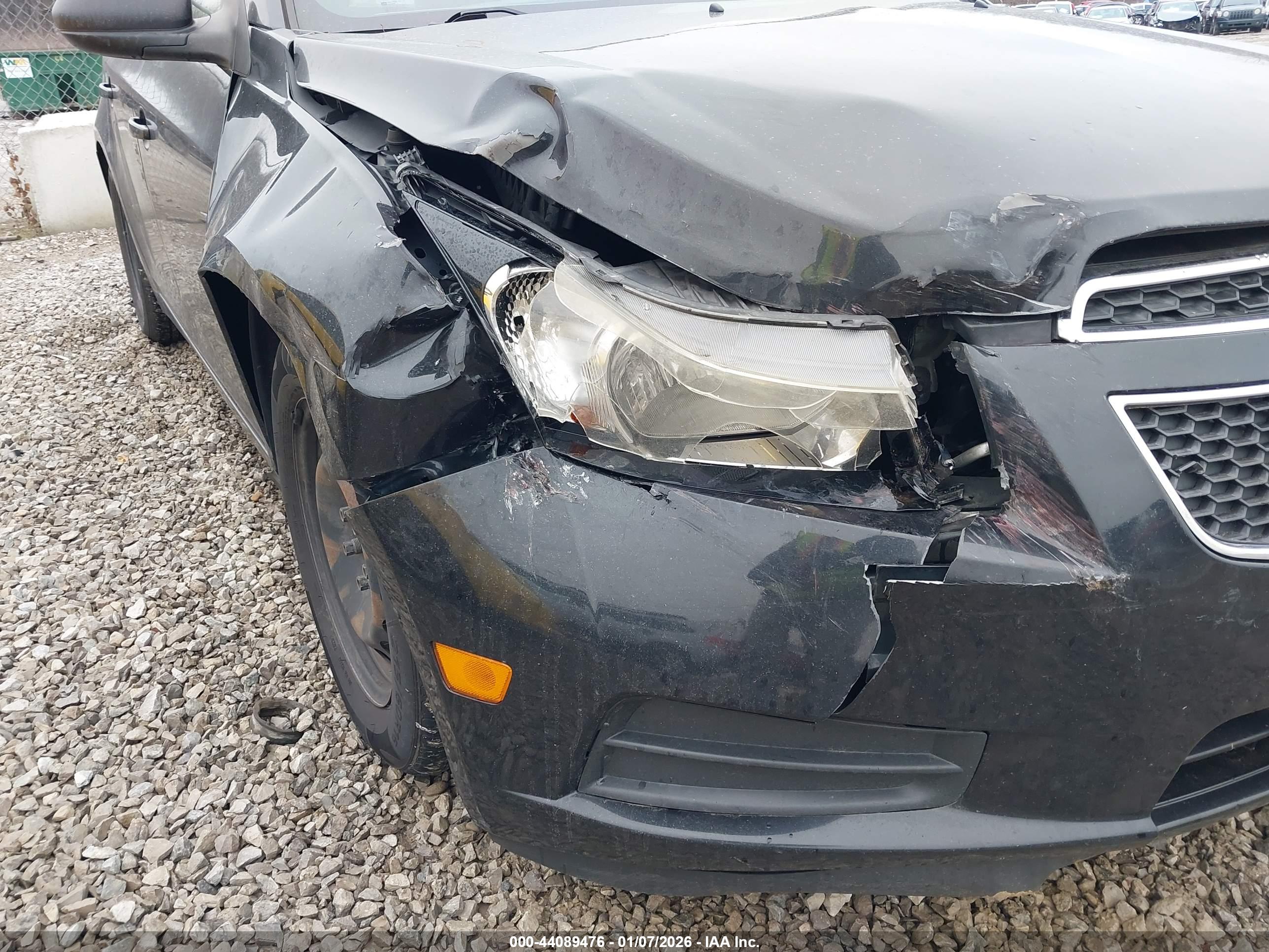 CHEVROLET CRUZE image 6
