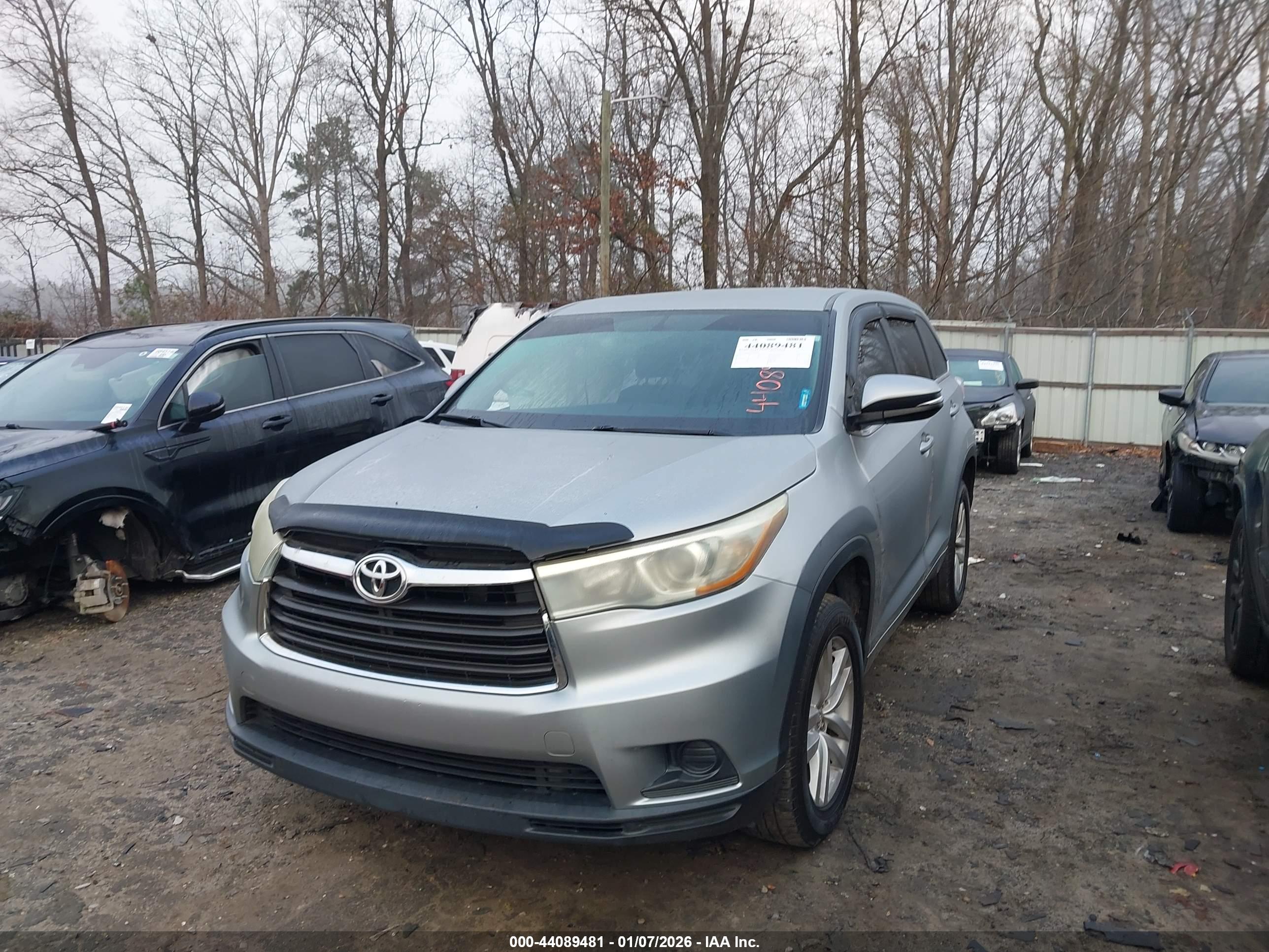TOYOTA HIGHLANDER image 2