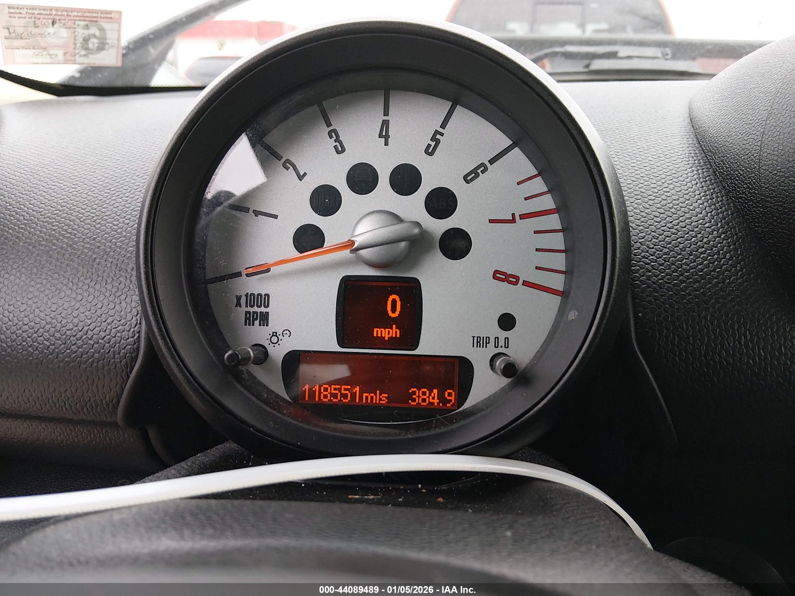 MINI COUNTRYMAN image 7