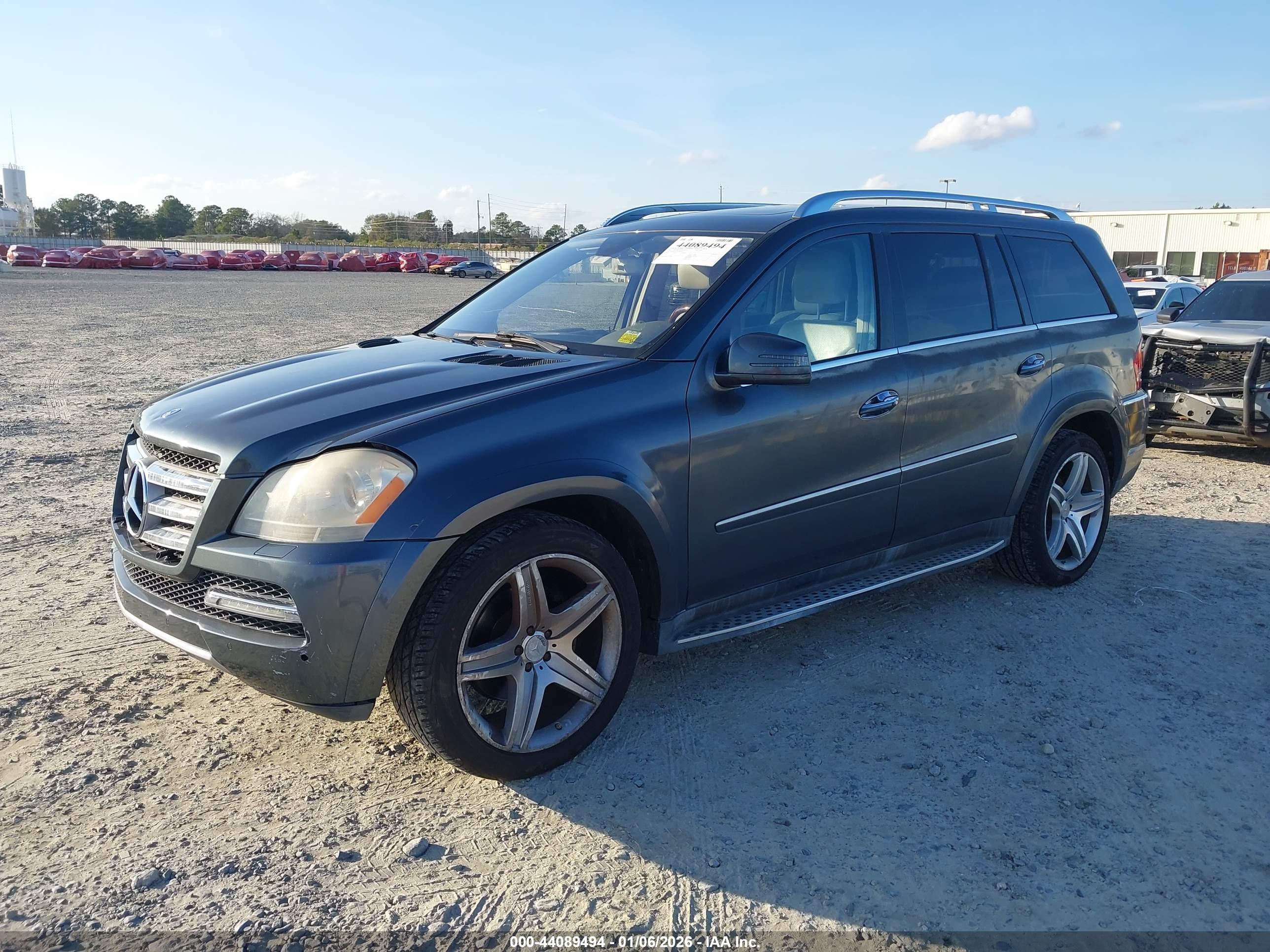 MERCEDES-BENZ GL image 2
