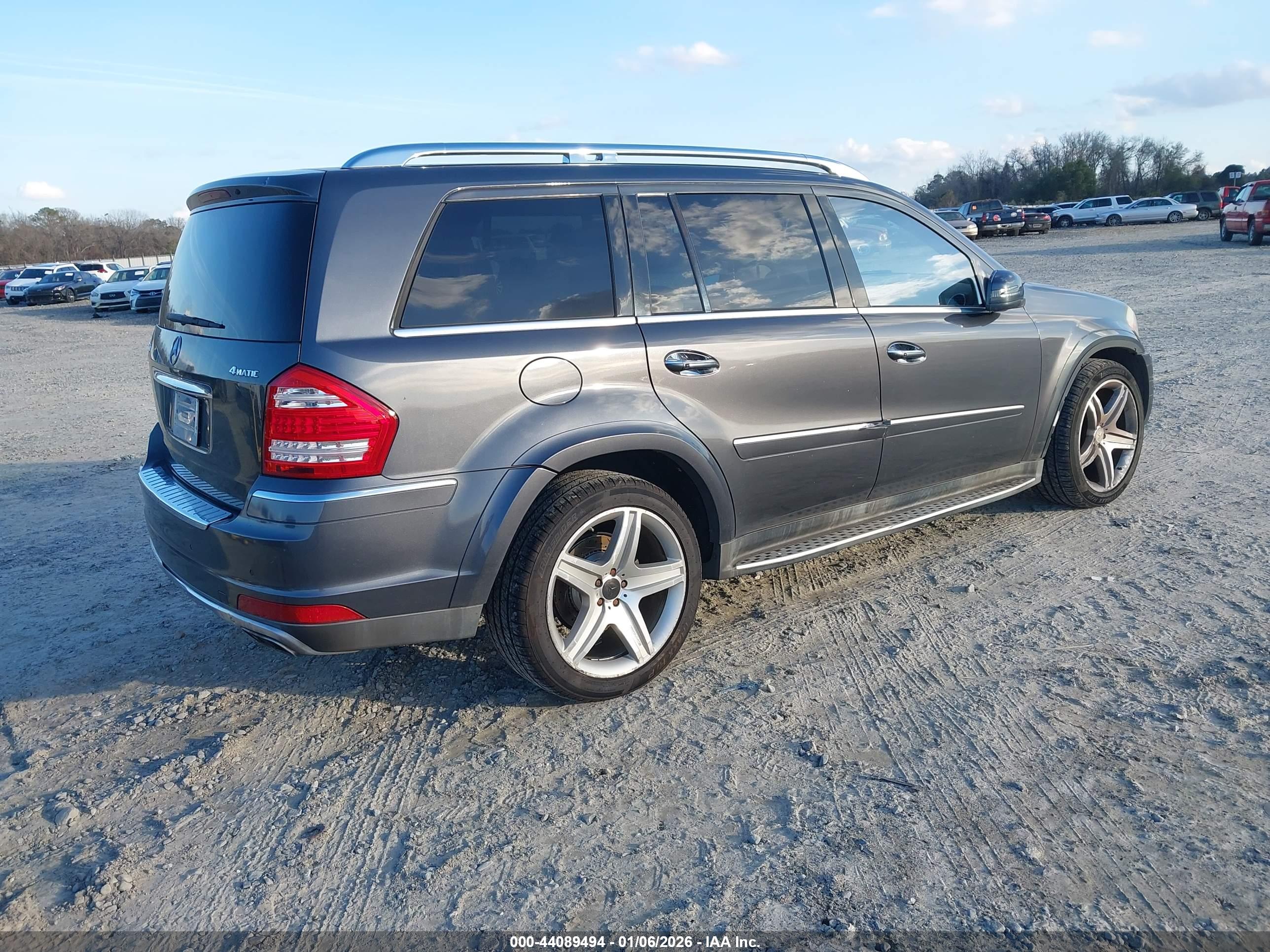 MERCEDES-BENZ GL image 4