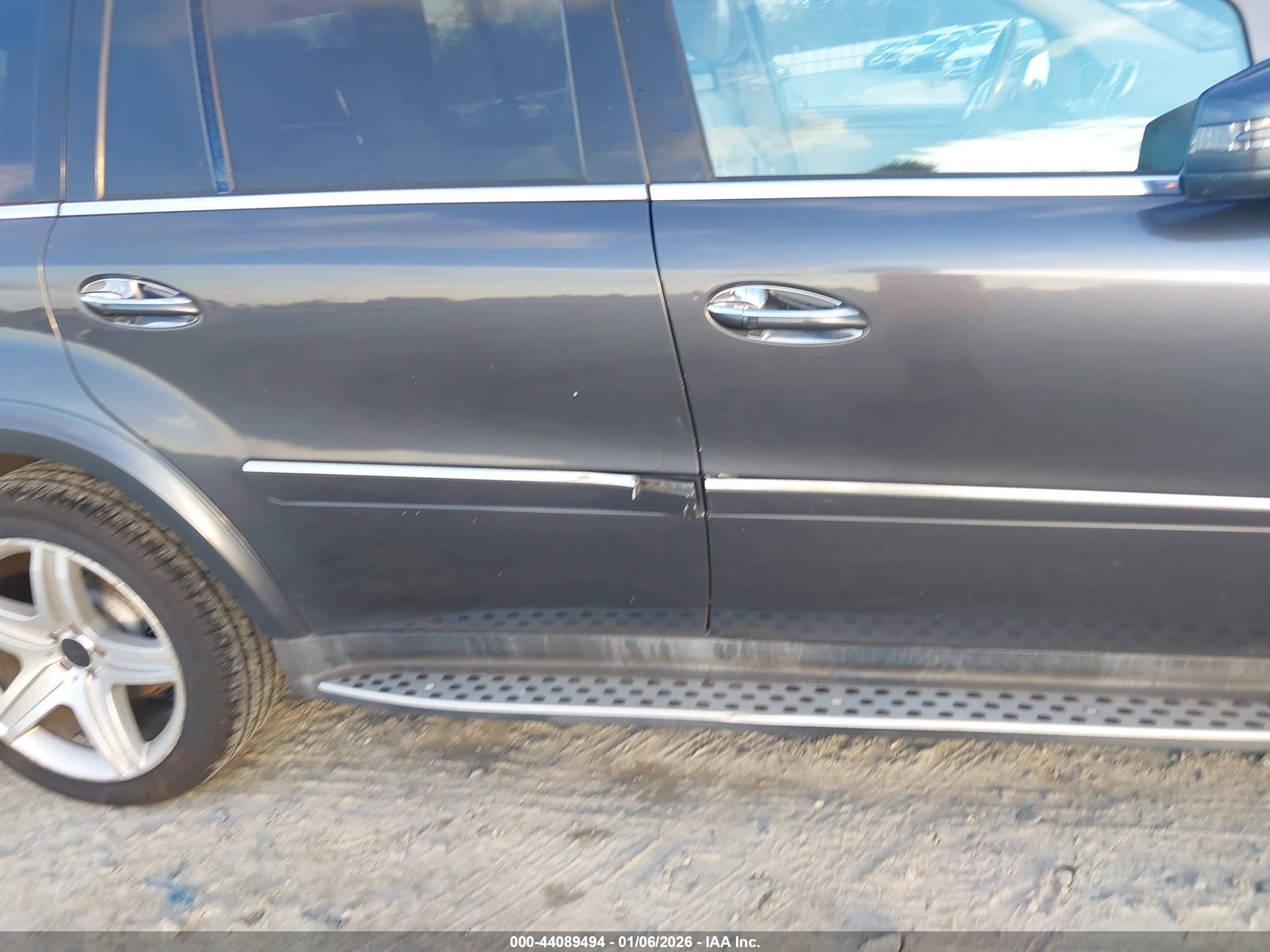 MERCEDES-BENZ GL image 6