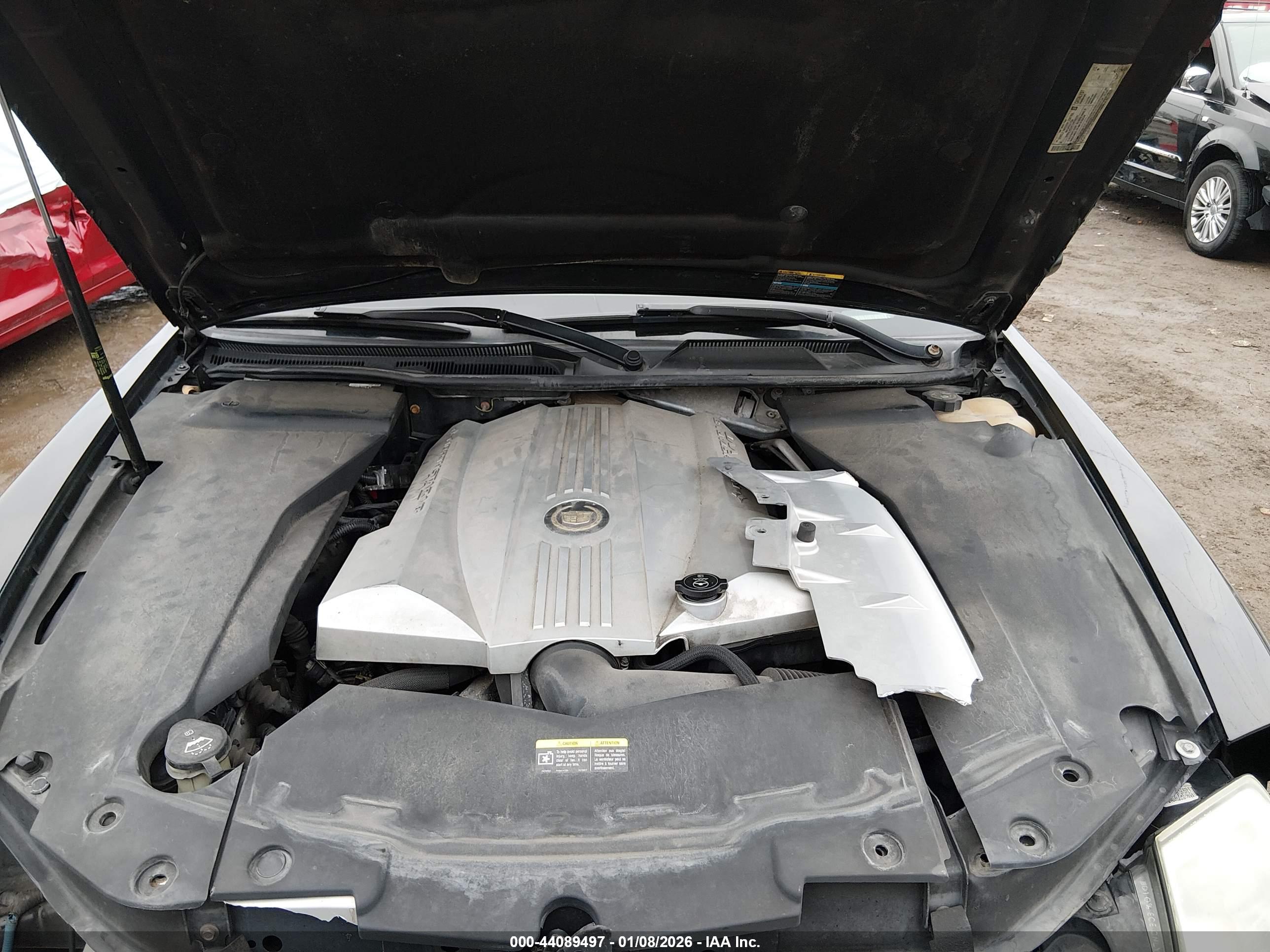 CADILLAC STS image 10