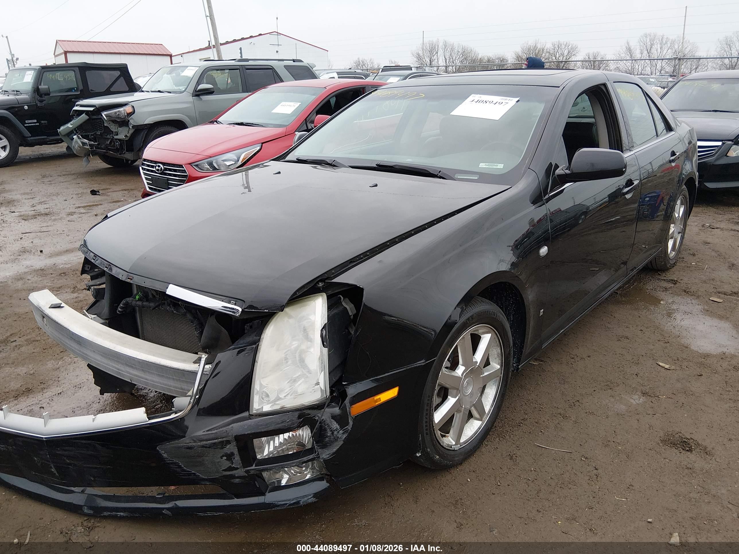 CADILLAC STS image 2