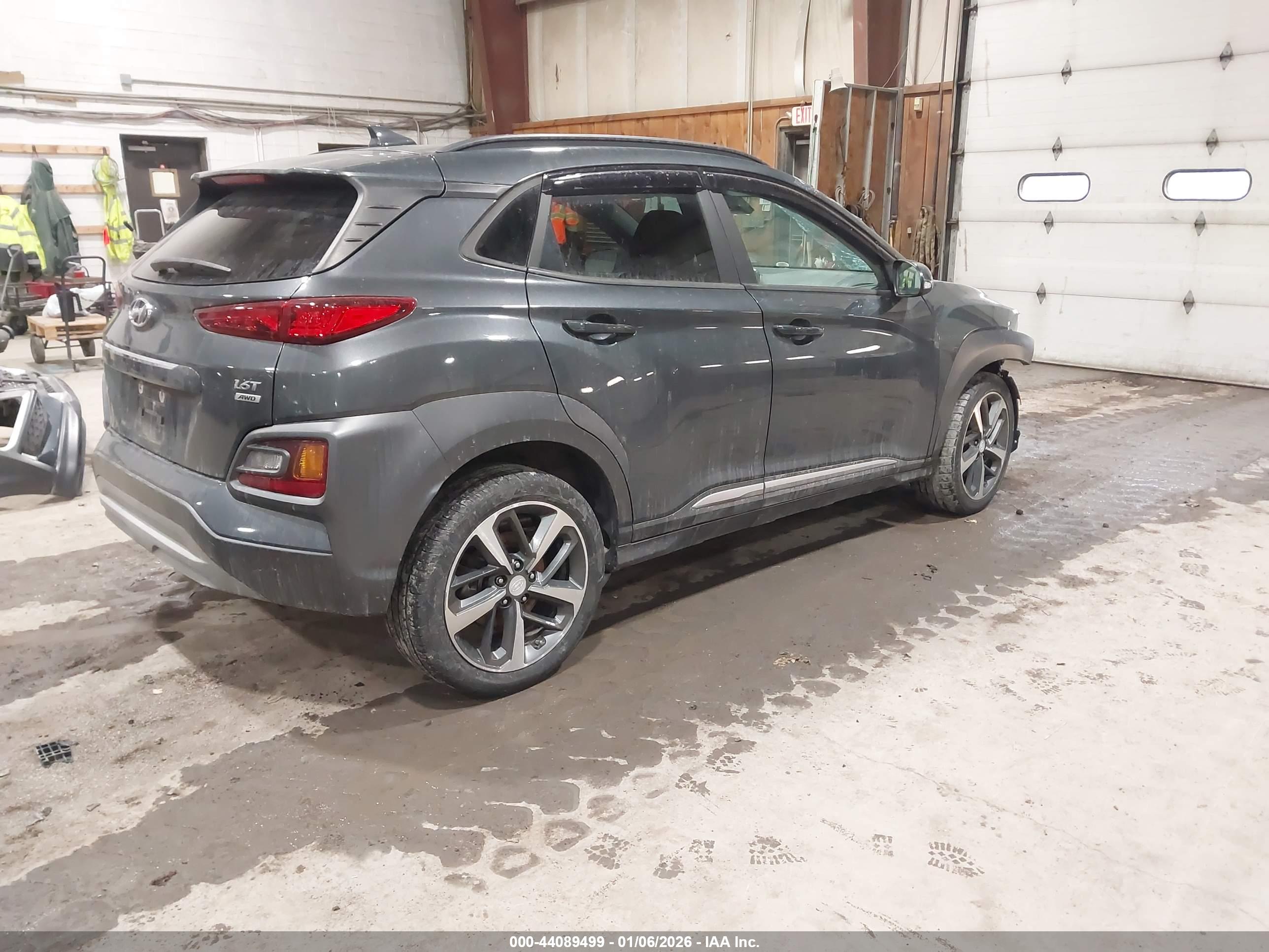 HYUNDAI KONA image 4