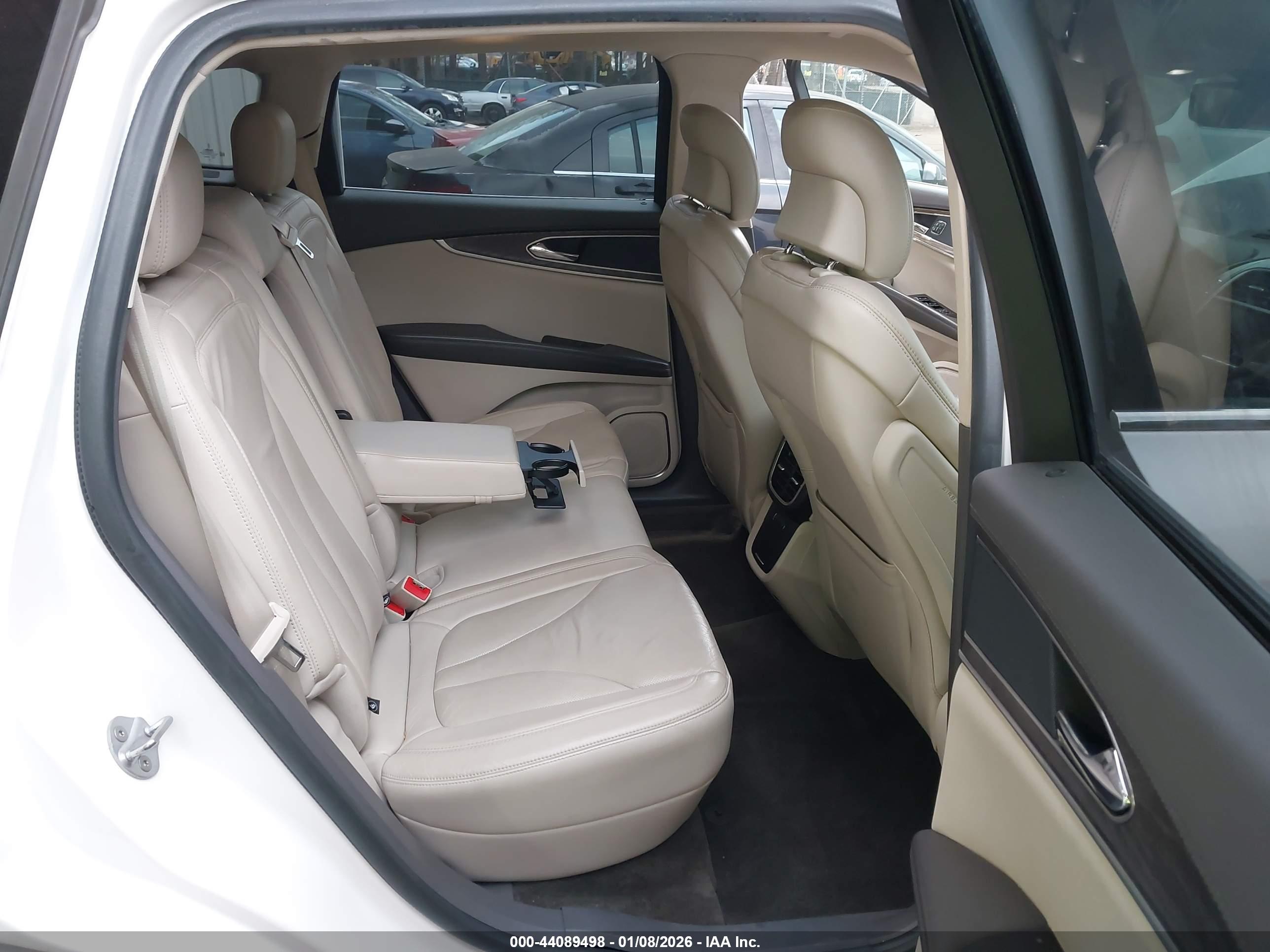 LINCOLN MKX image 8