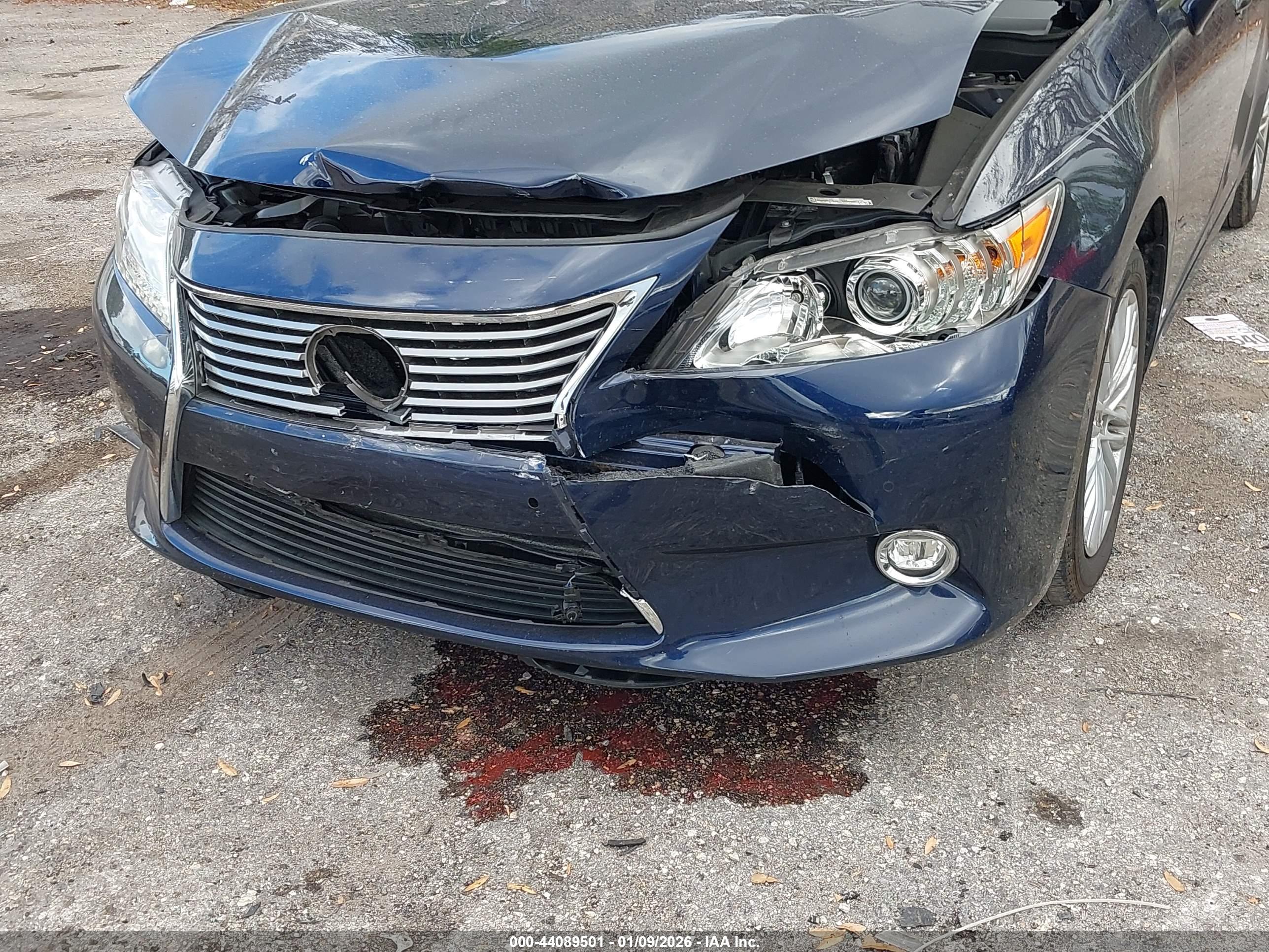 LEXUS ES image 6
