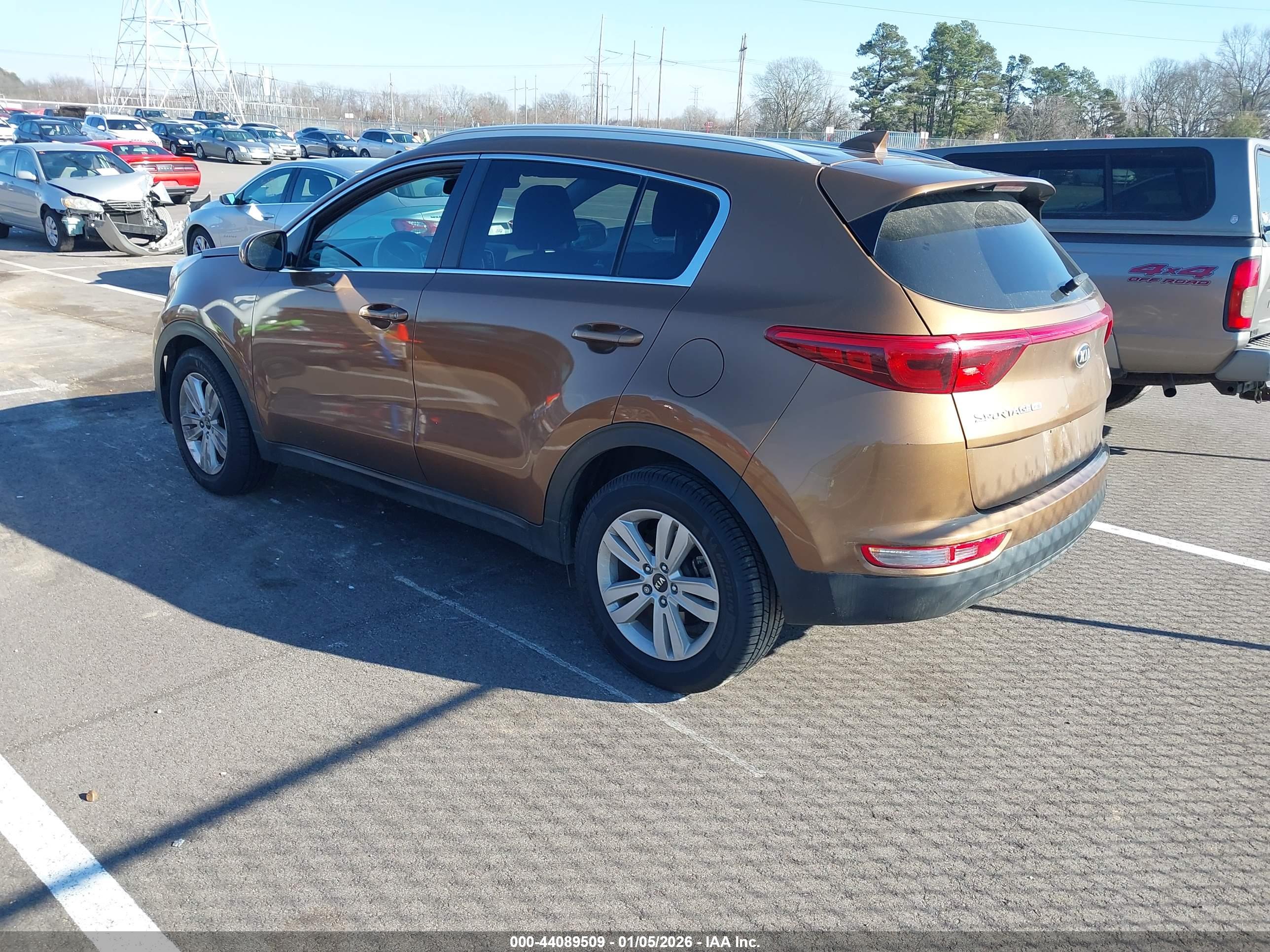KIA SPORTAGE image 3