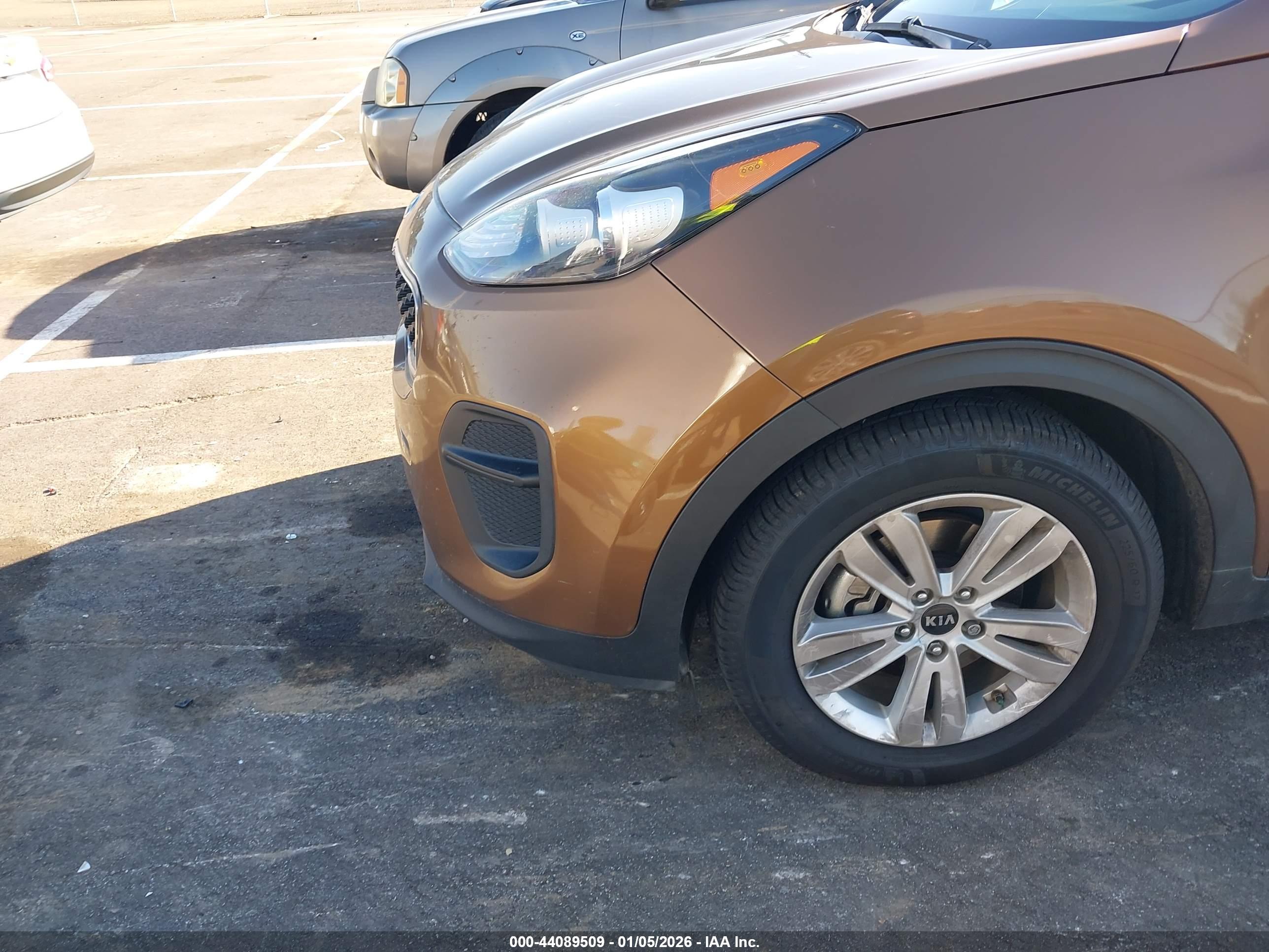 KIA SPORTAGE image 6