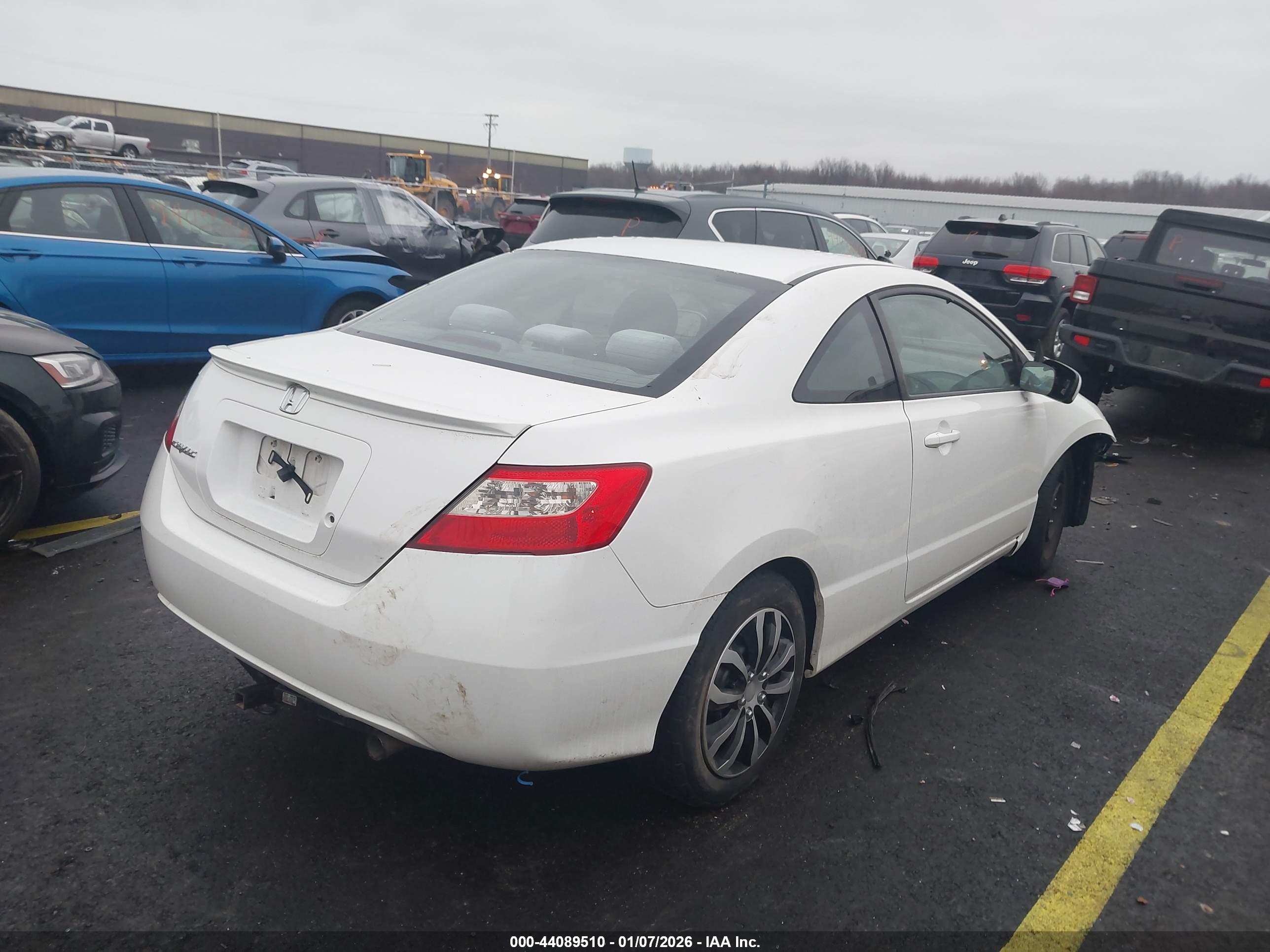 HONDA CIVIC image 4