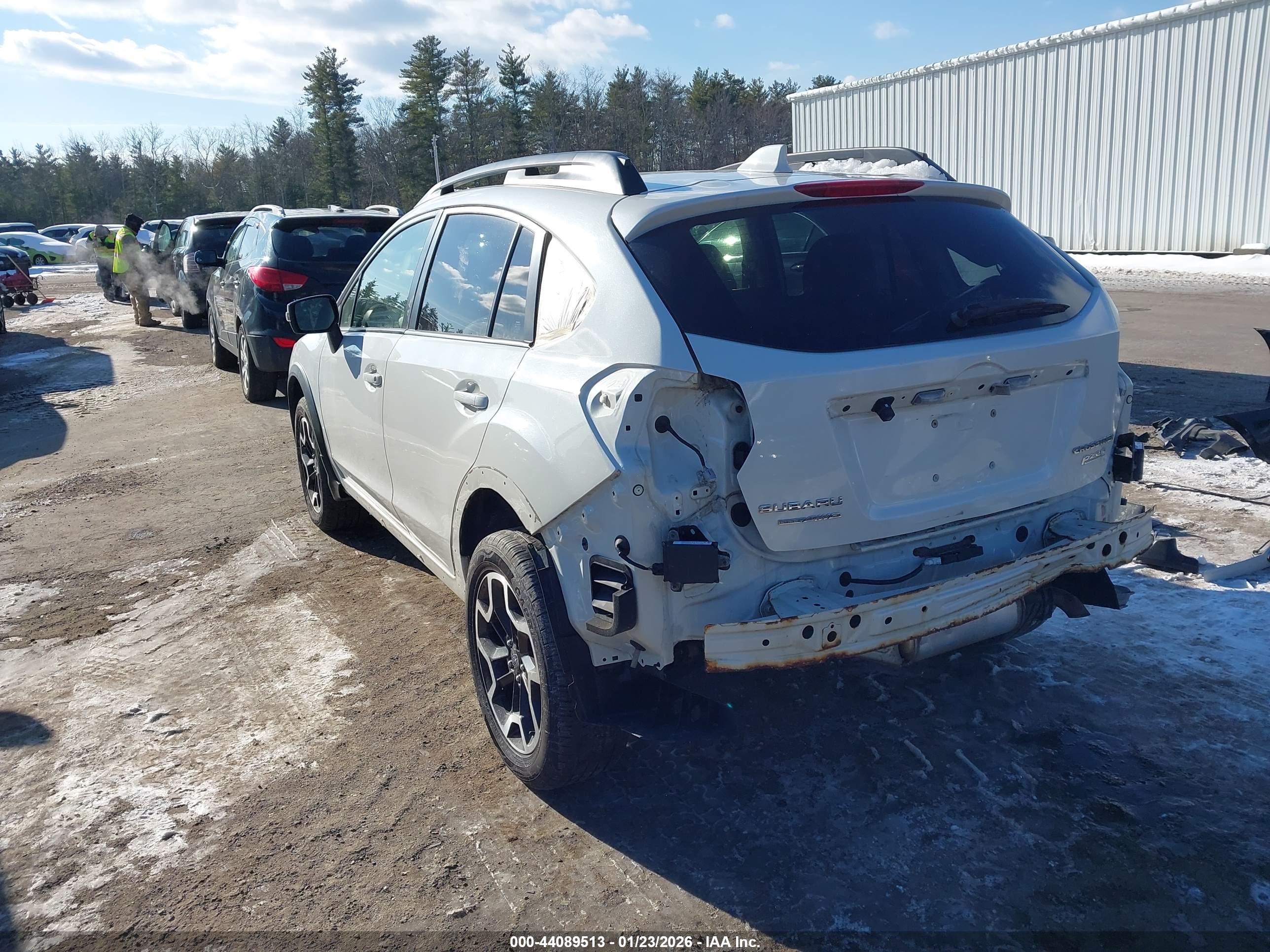 SUBARU CROSSTREK image 3