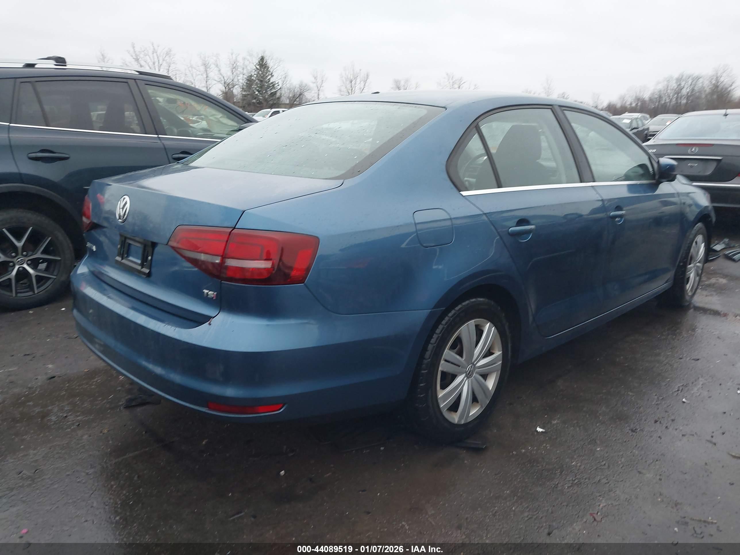 VOLKSWAGEN JETTA image 4