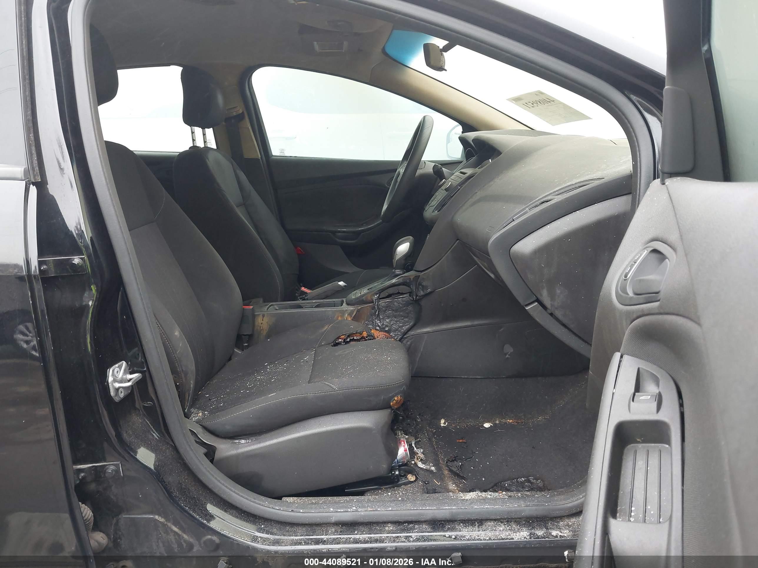 FORD FOCUS image 5