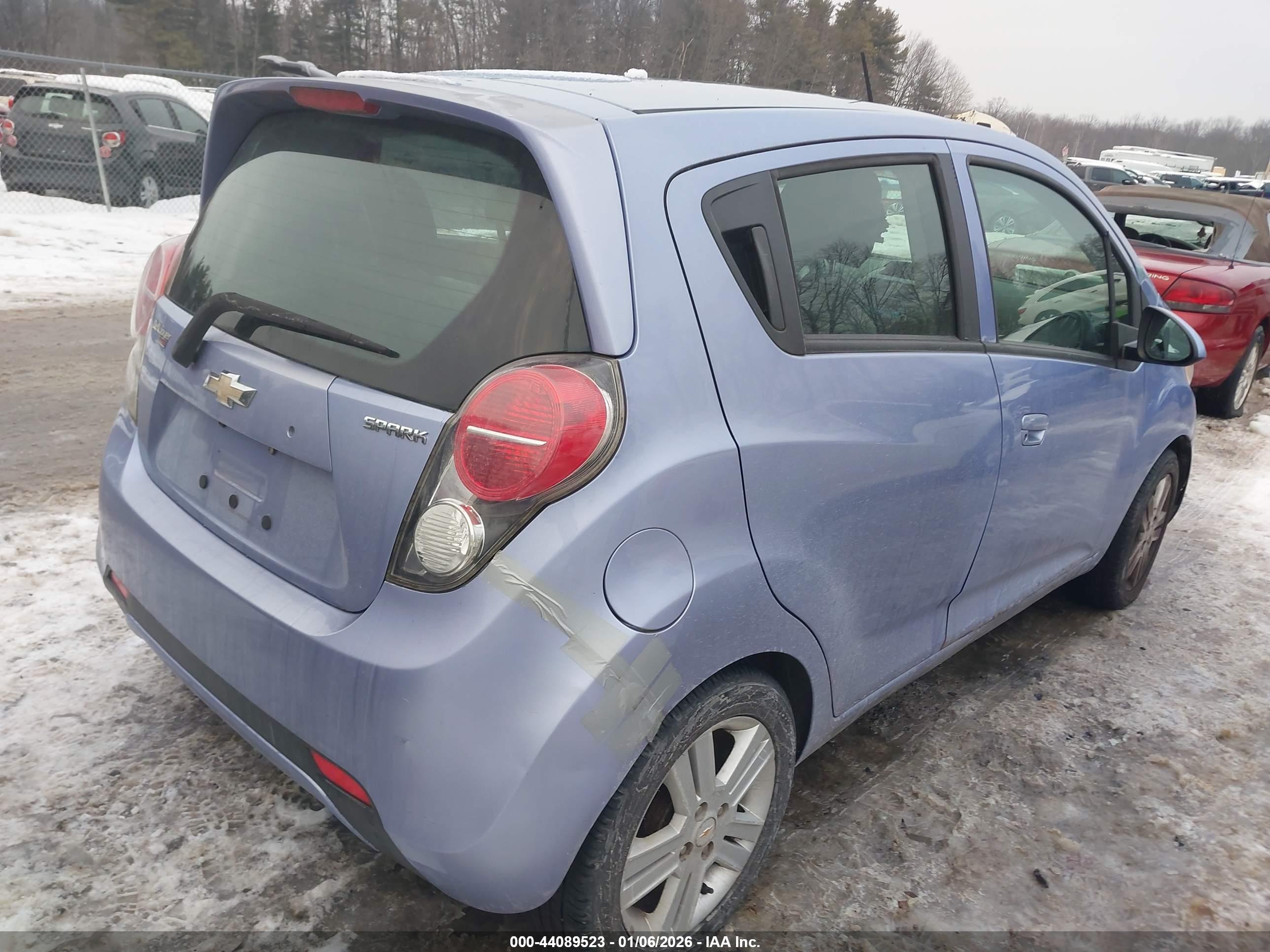 CHEVROLET SPARK image 4