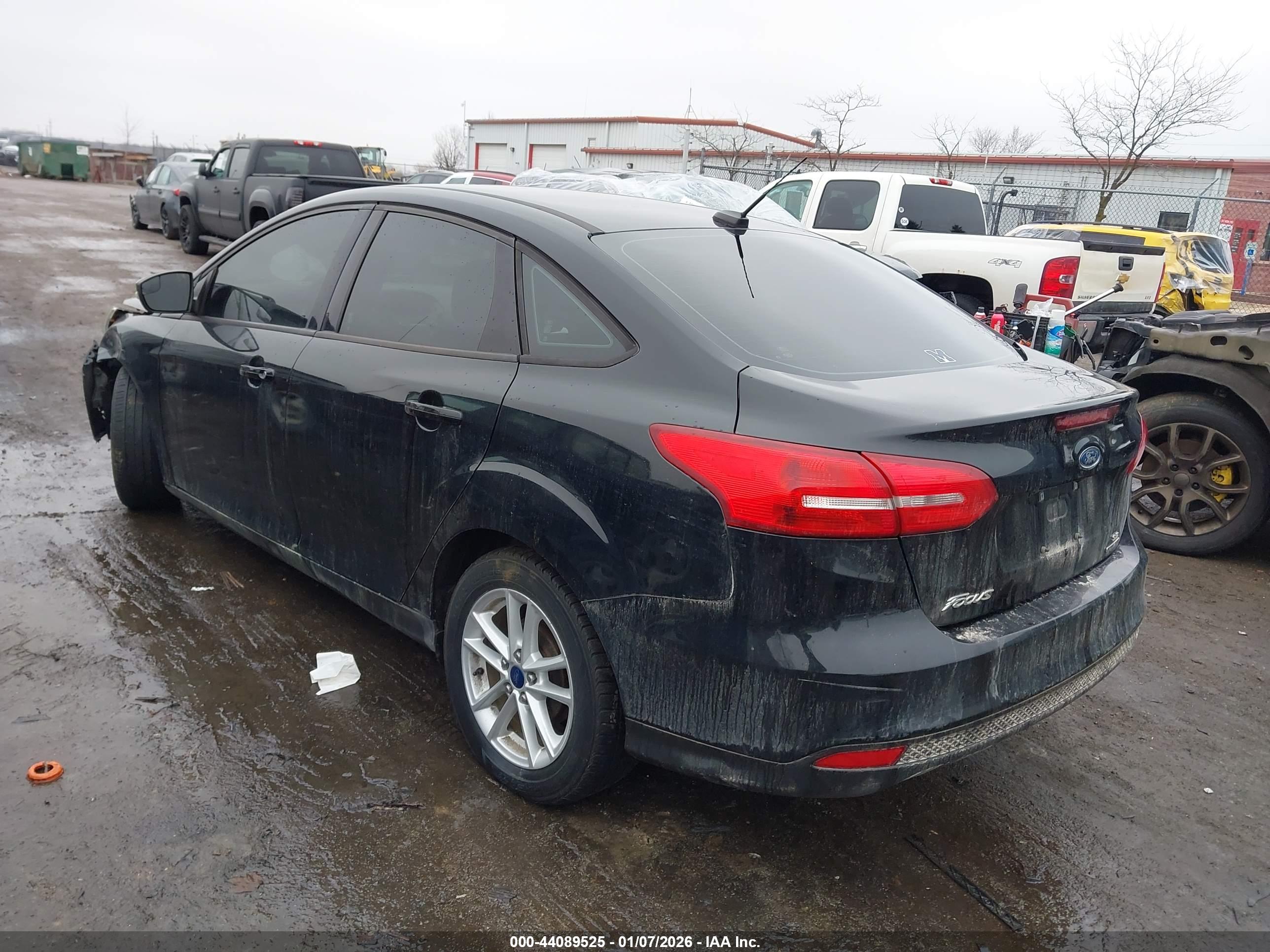 FORD FOCUS image 3