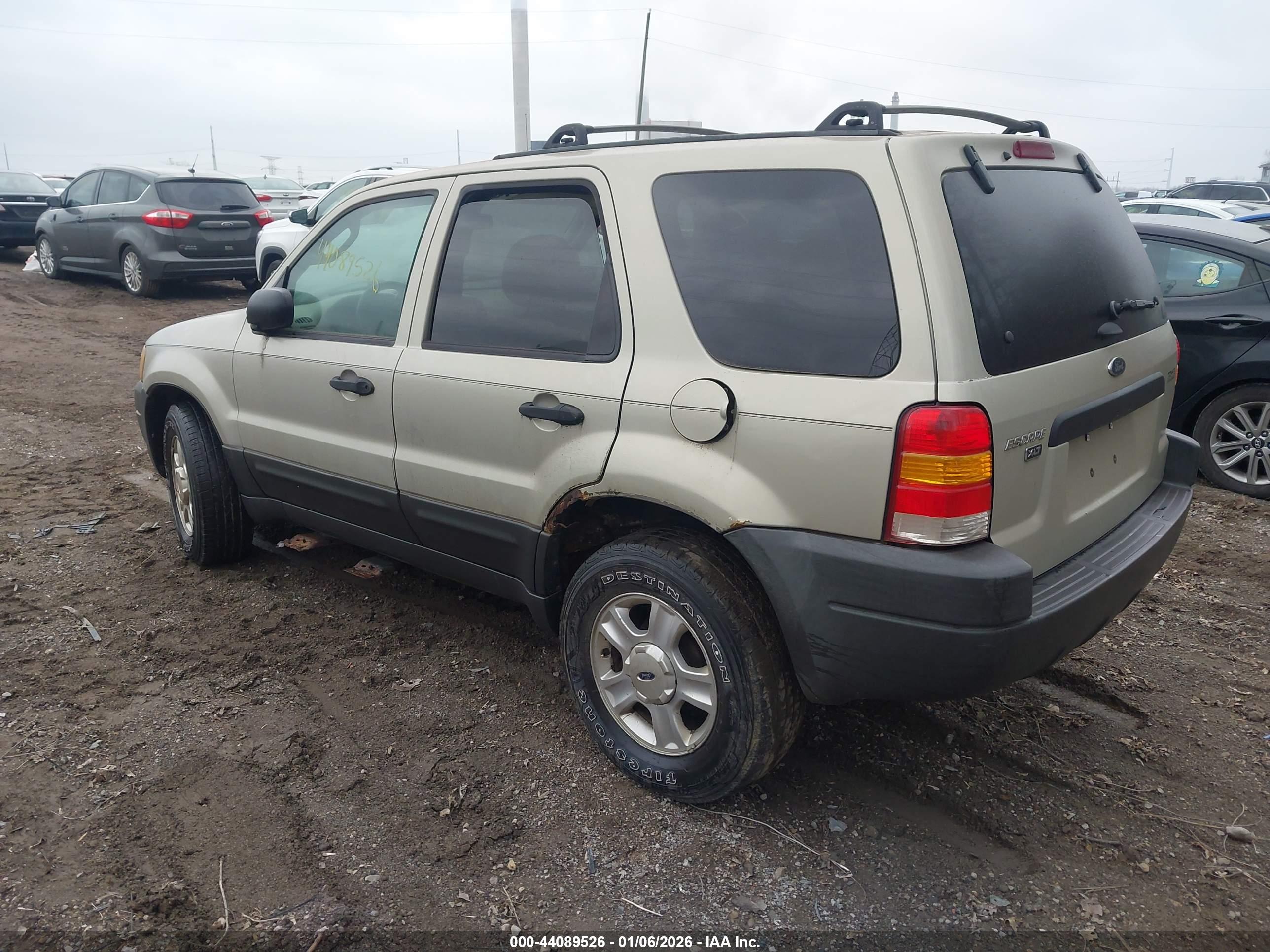 FORD ESCAPE image 3