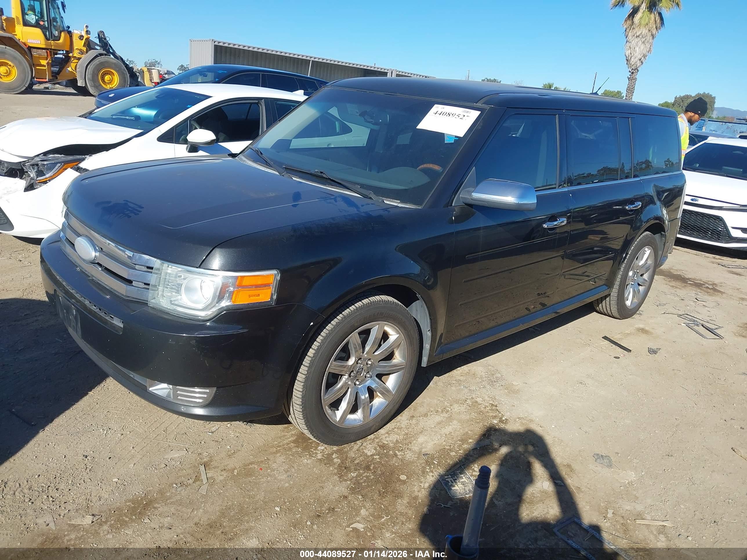 FORD FLEX image 2