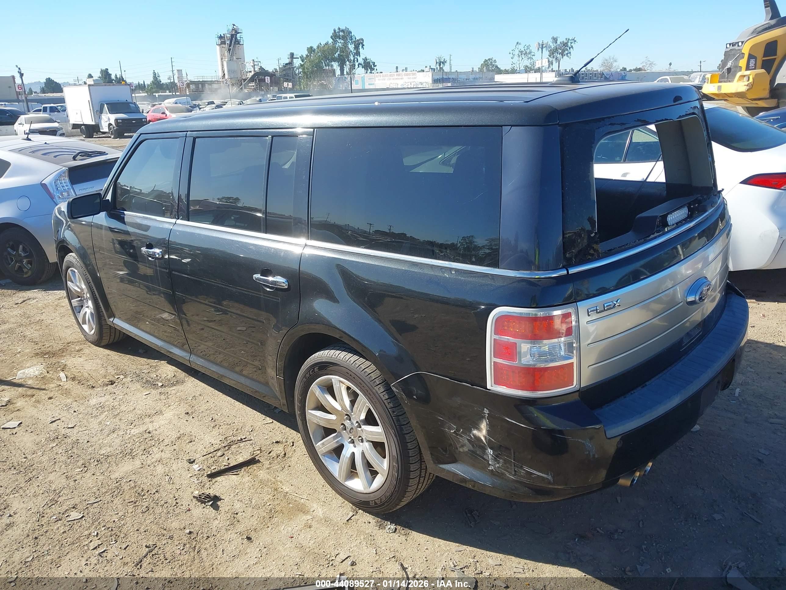 FORD FLEX image 3