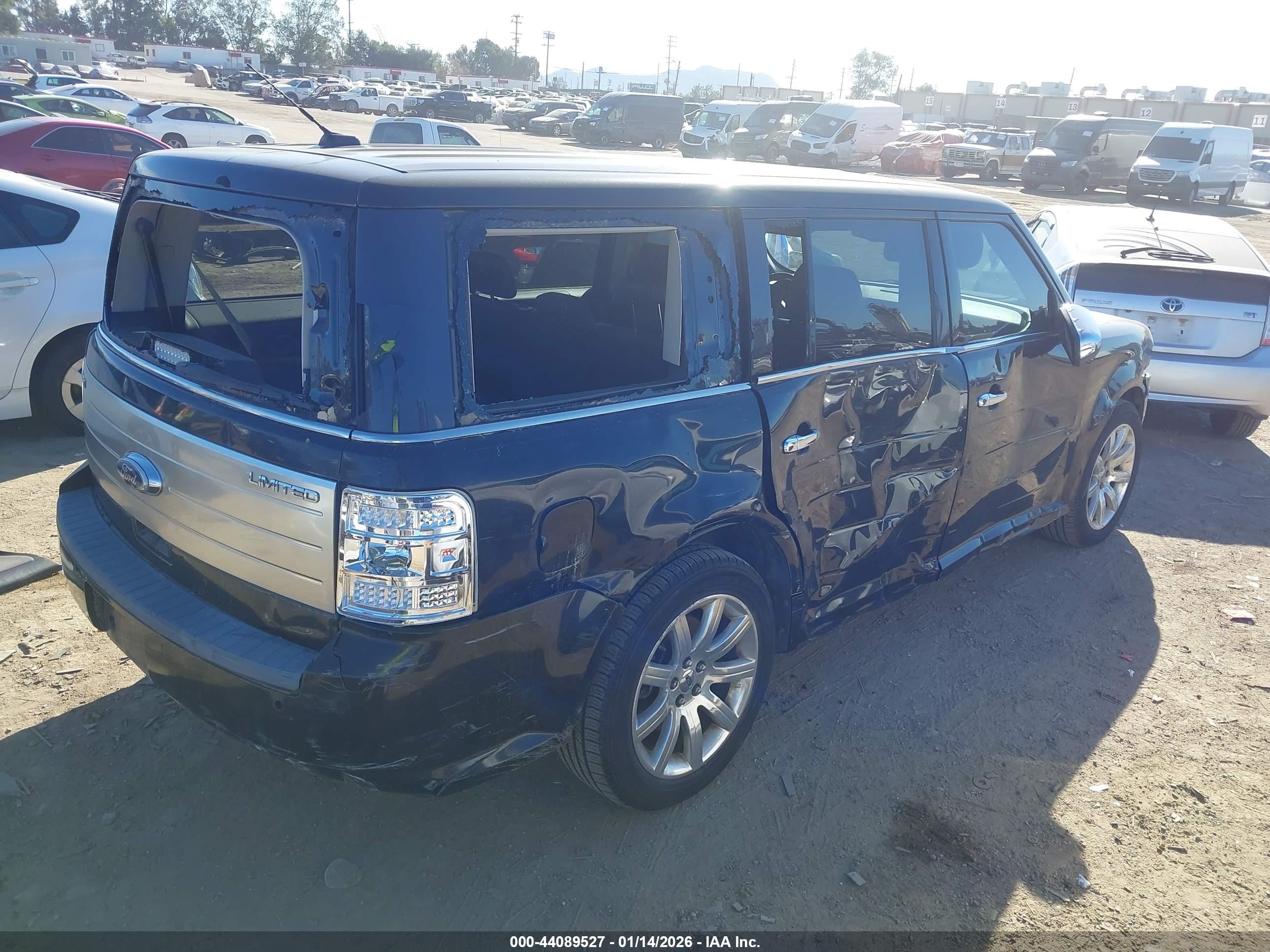 FORD FLEX image 4