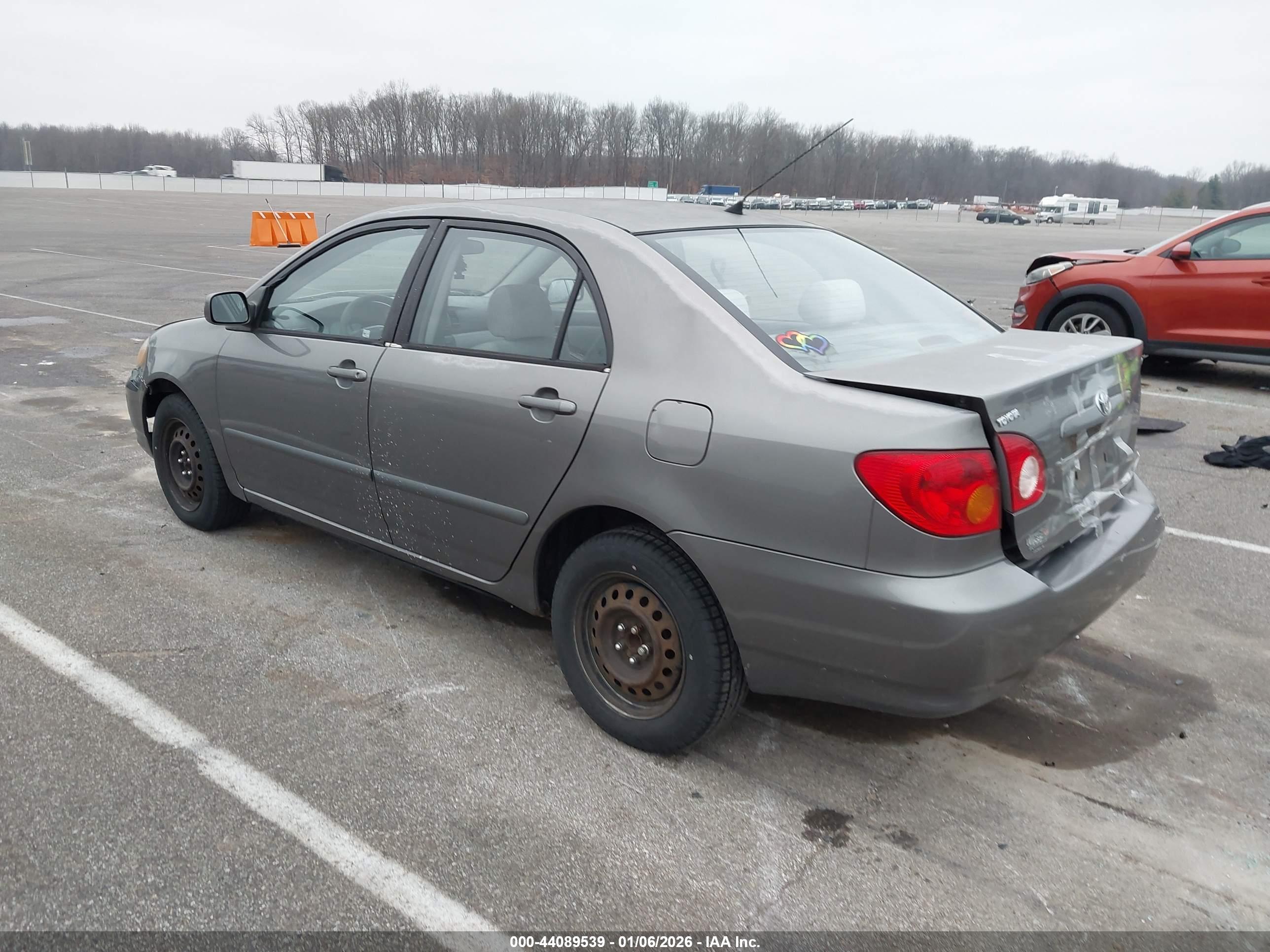 TOYOTA COROLLA image 3
