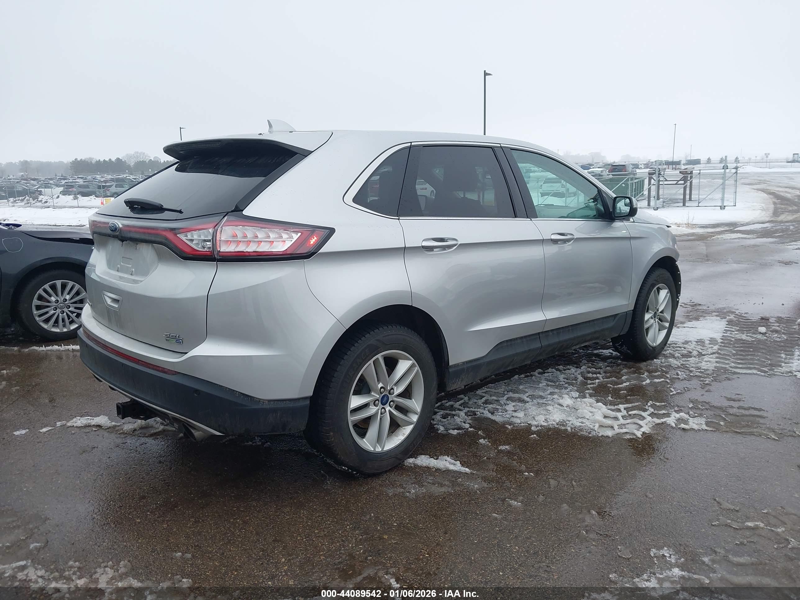 FORD EDGE image 4