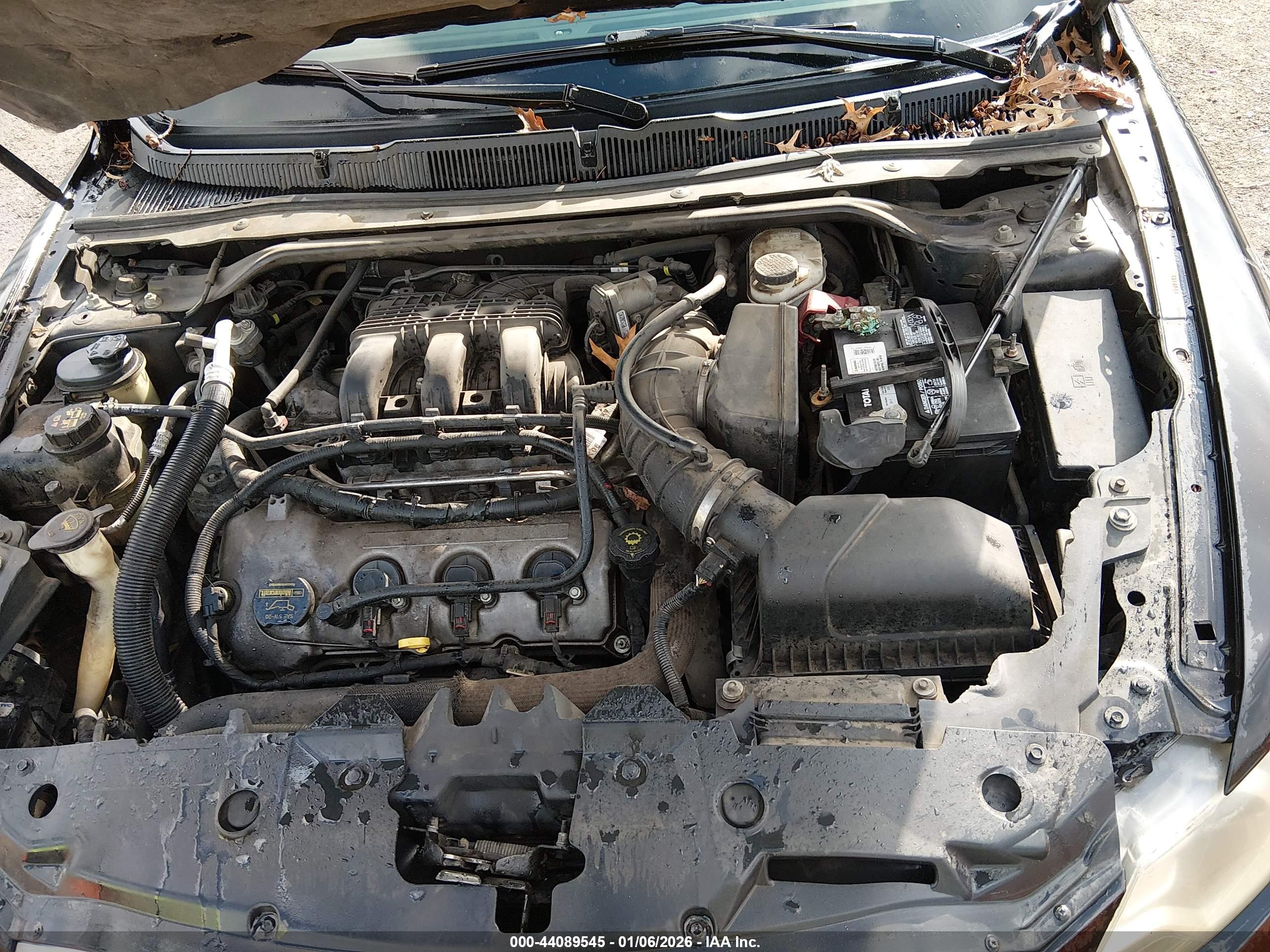 FORD TAURUS image 10