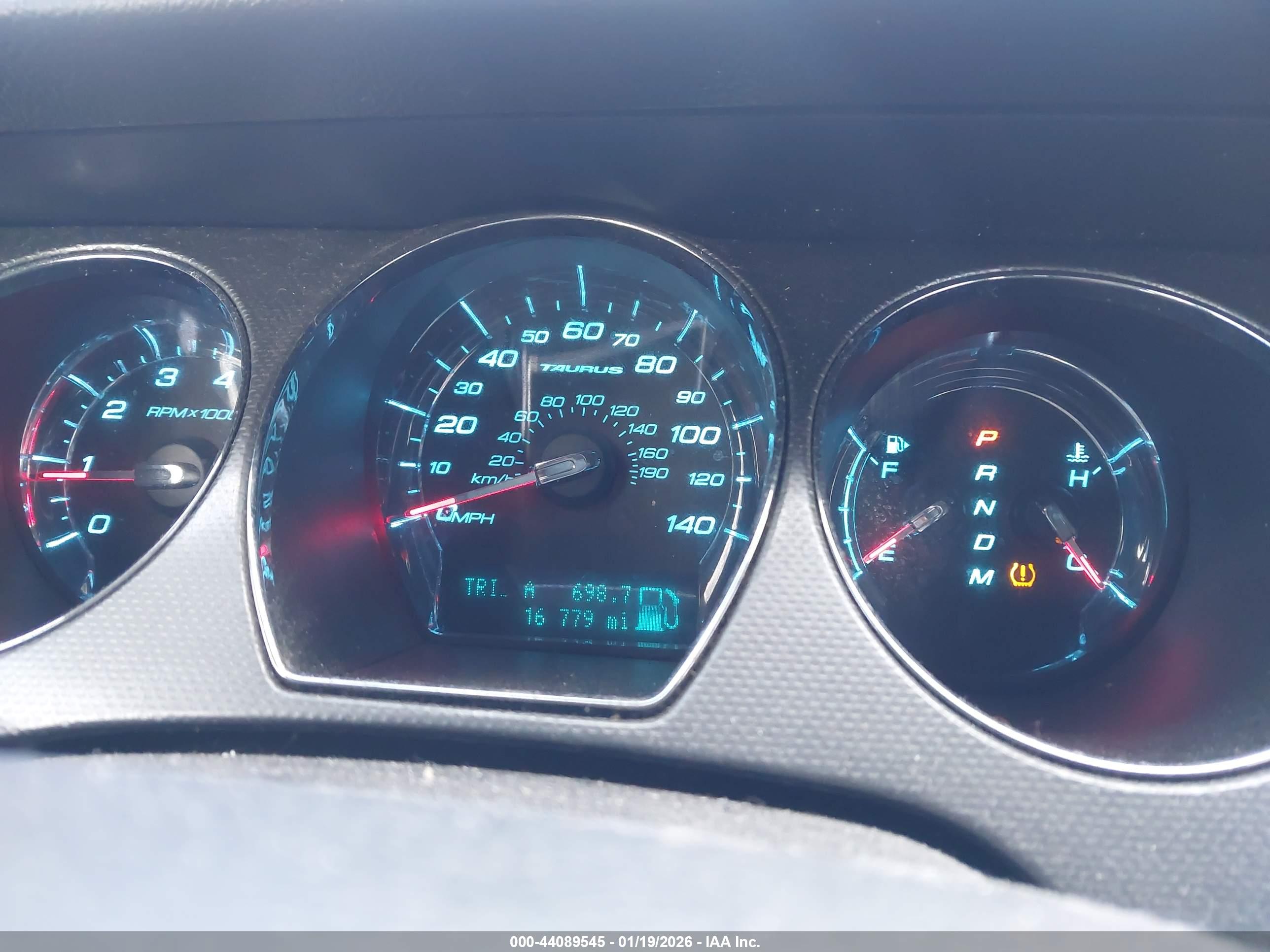 FORD TAURUS image 7
