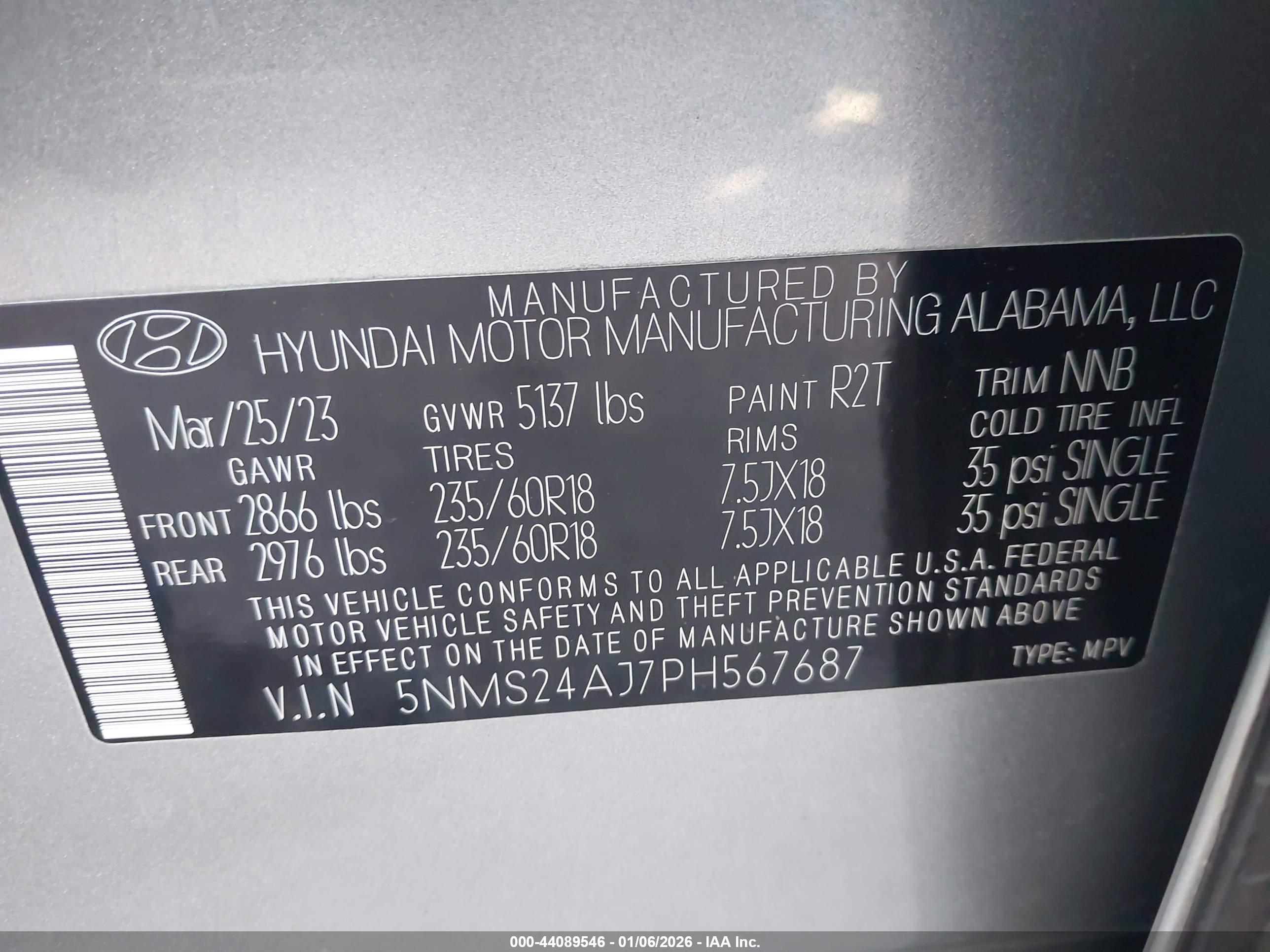 HYUNDAI SANTA image 9