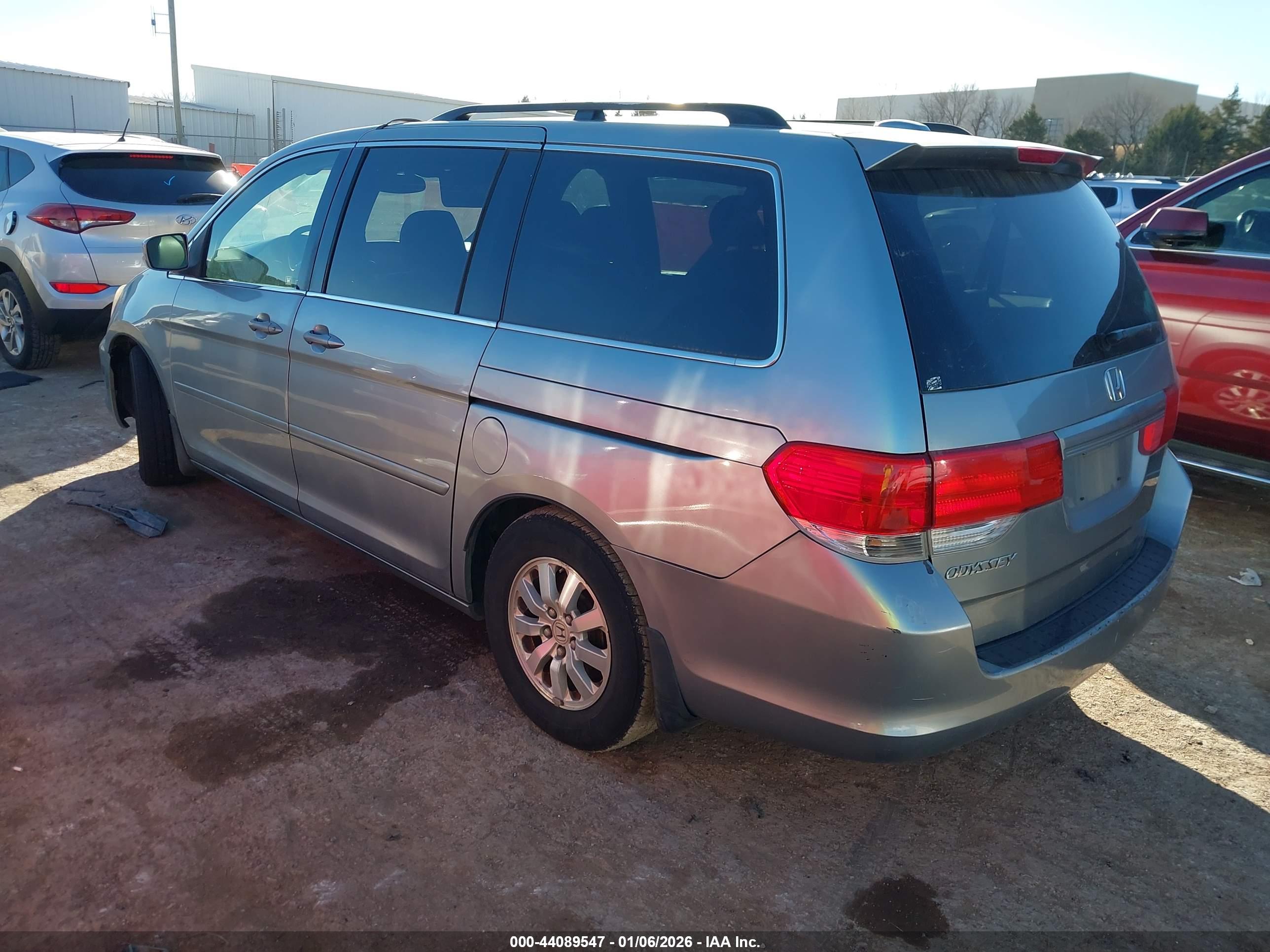 HONDA ODYSSEY image 3