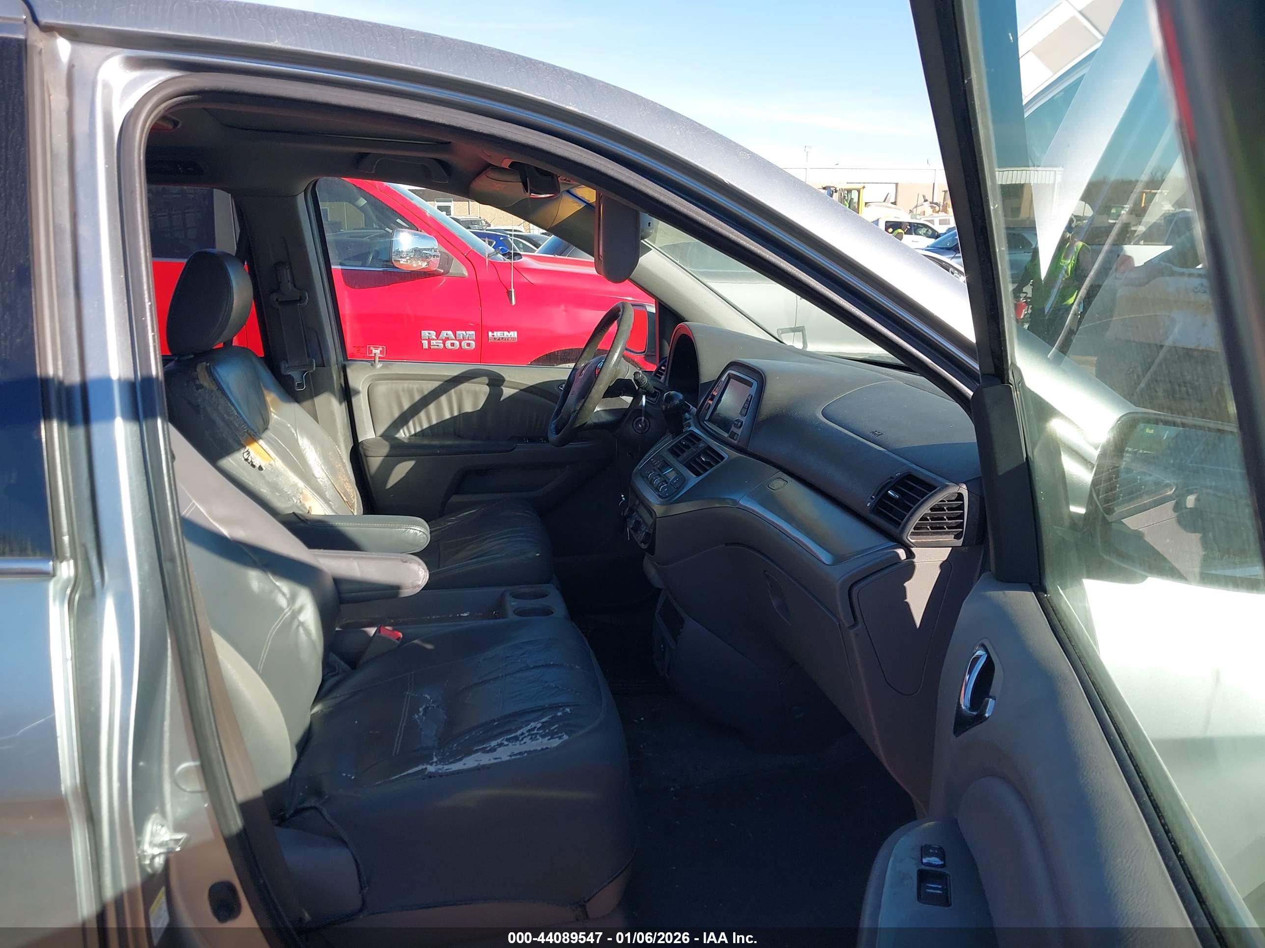 HONDA ODYSSEY image 5