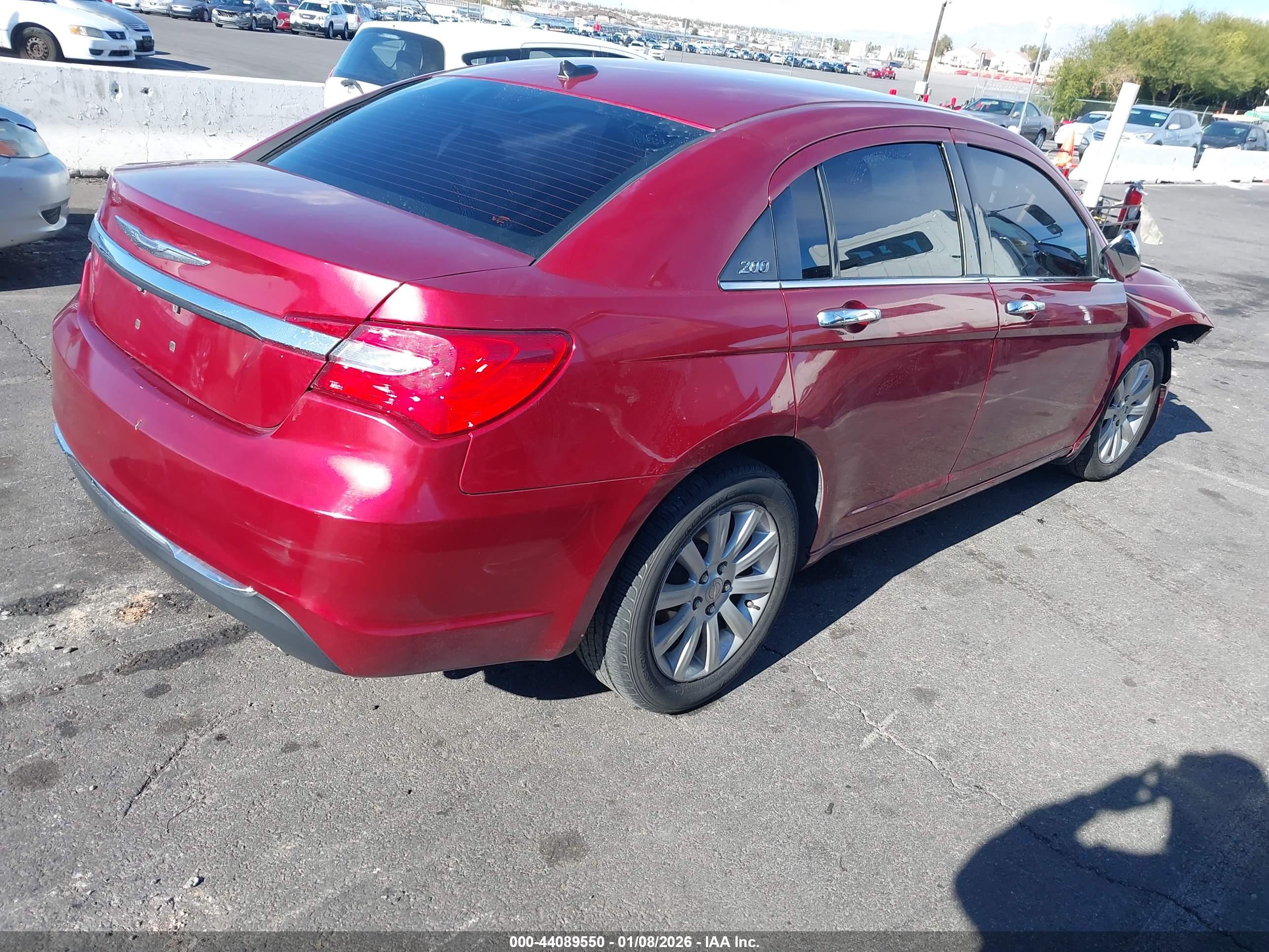 CHRYSLER 200 image 4