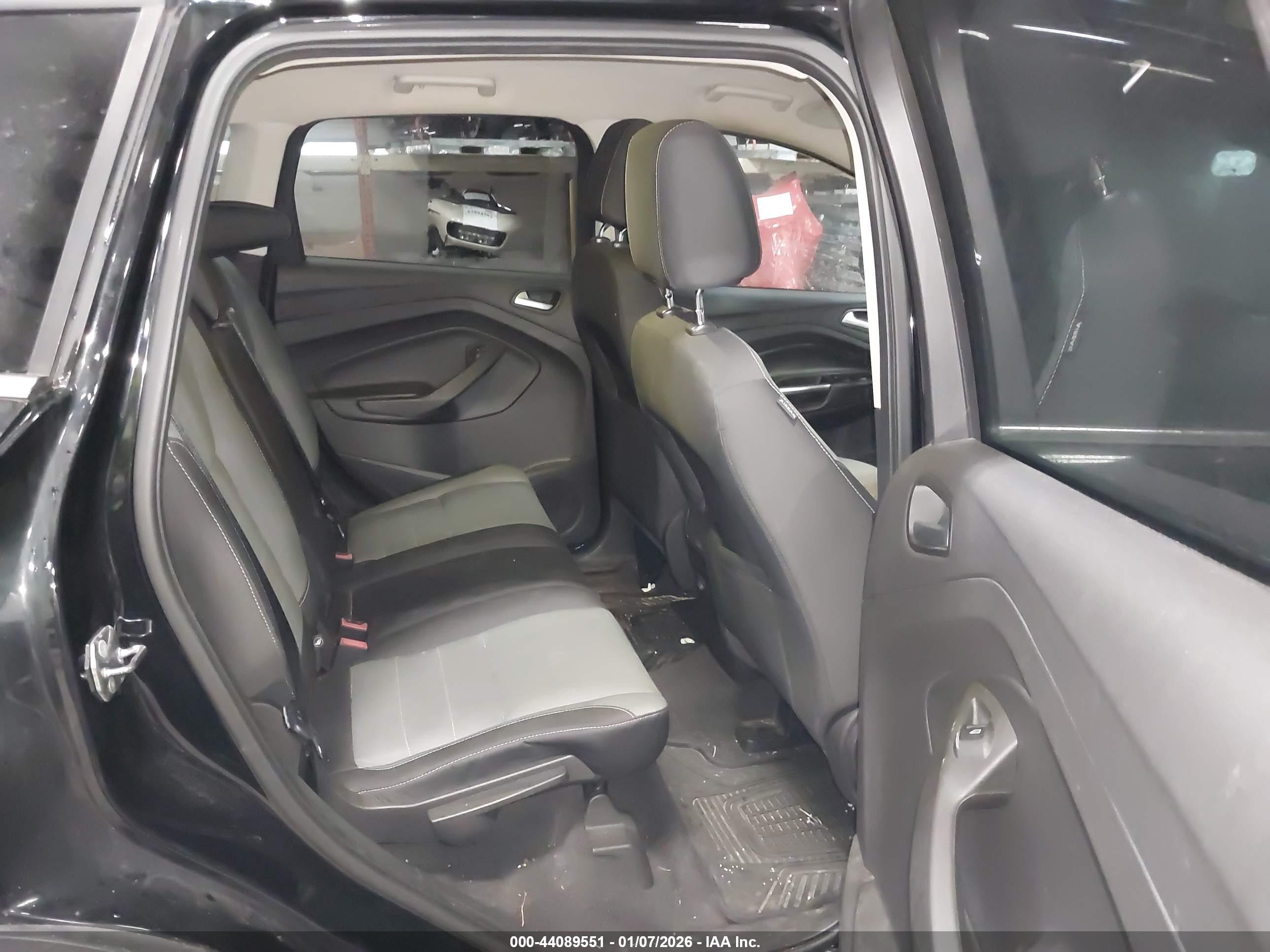 FORD ESCAPE image 8