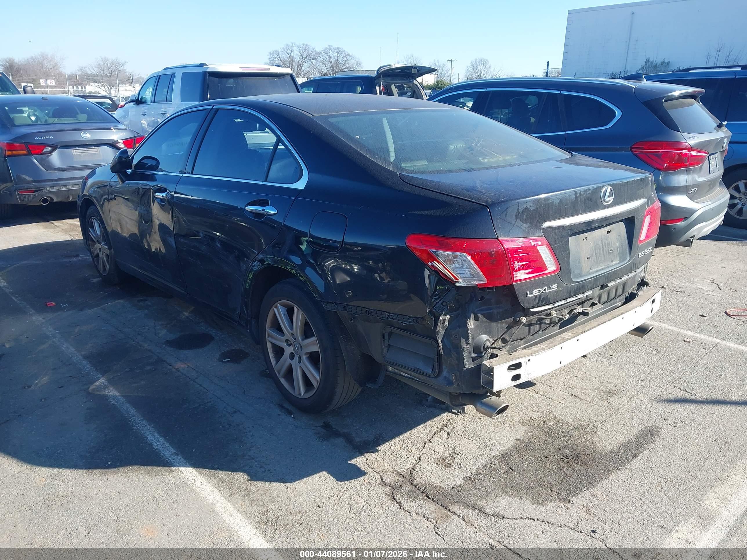 LEXUS ES image 3